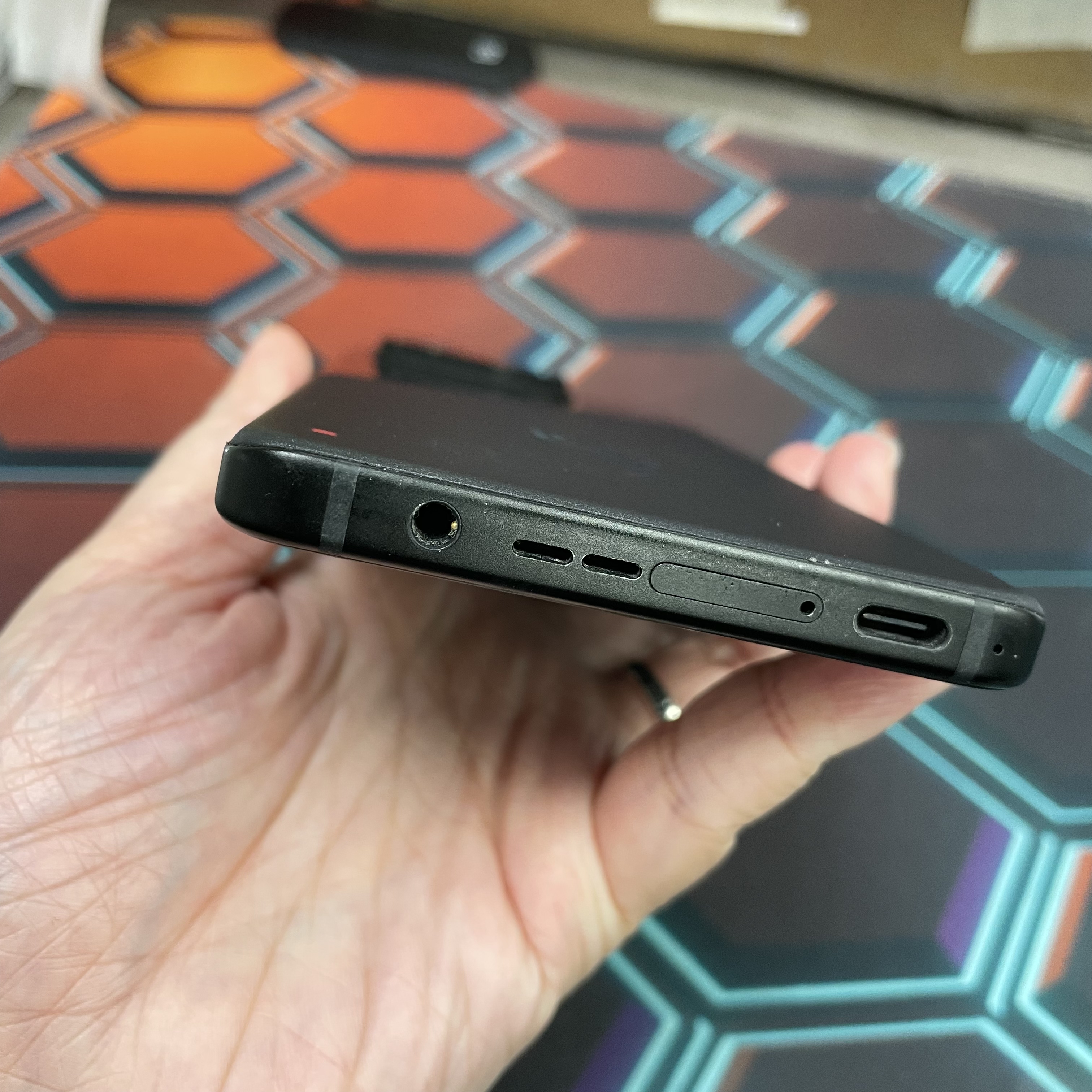 *8372 ASUS ROG Phone 8 勁靚機 16+256GB 黑色 black