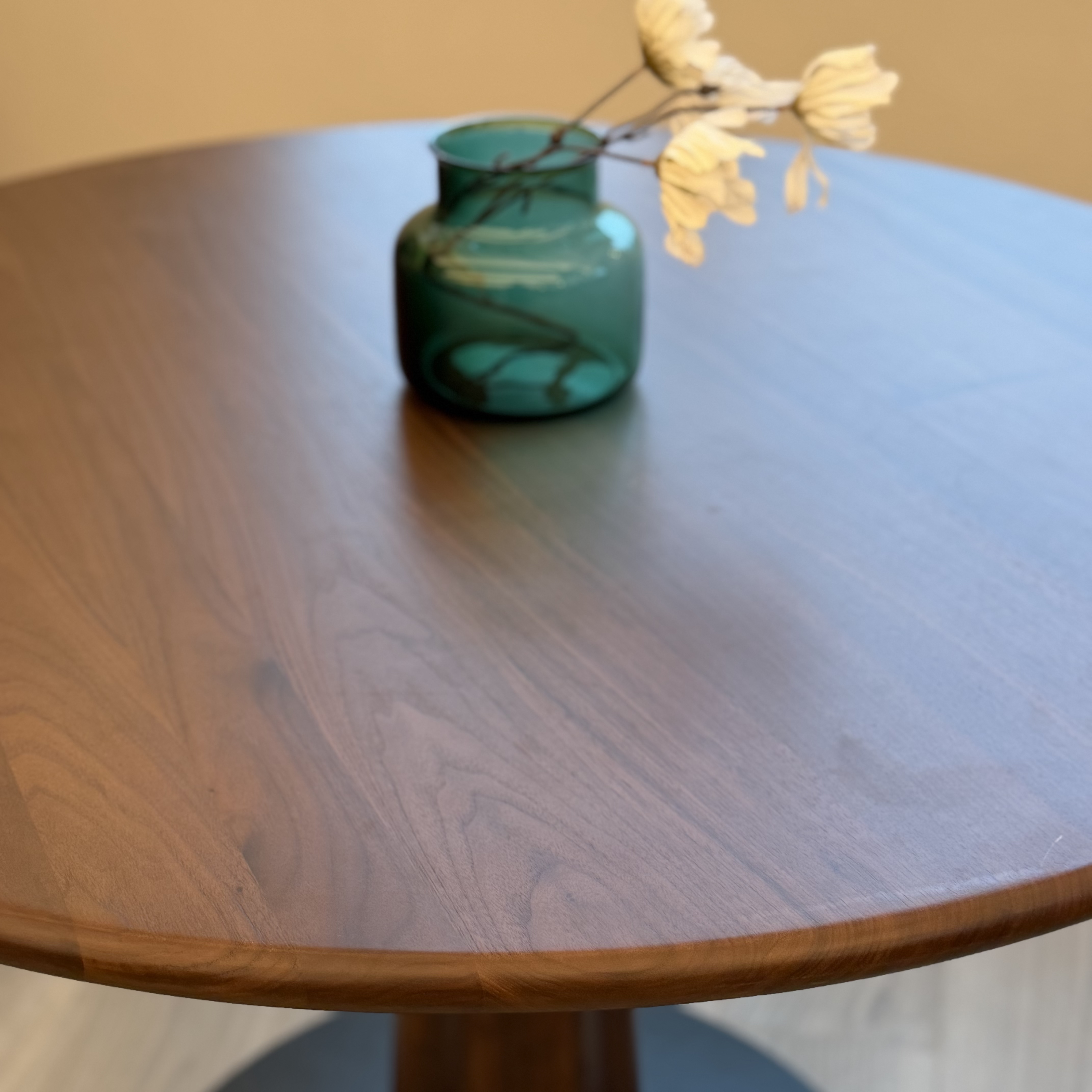 #人氣產品YORK Round Dining Table 