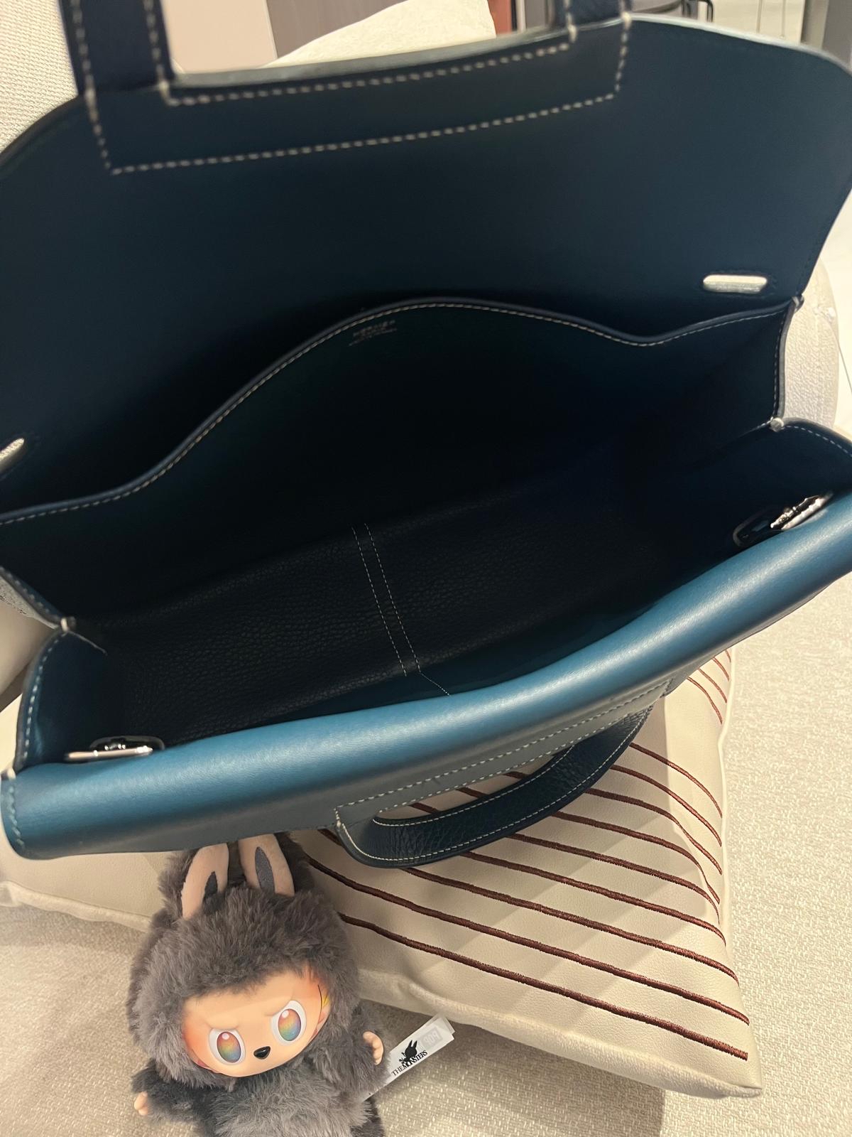 Hermes Halzan 31 Stamp A 100%Authentic, 95%New ✅Dust bag