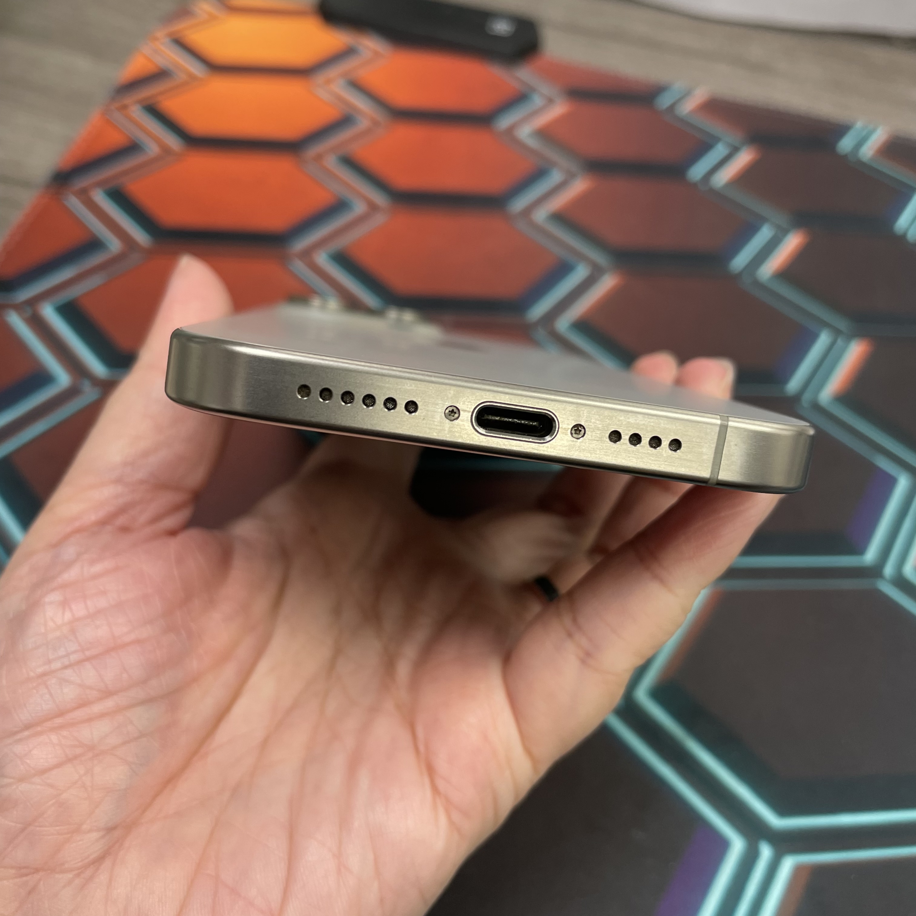 *8416 15 Pro max 完美機 256GB 電78 原色 gray