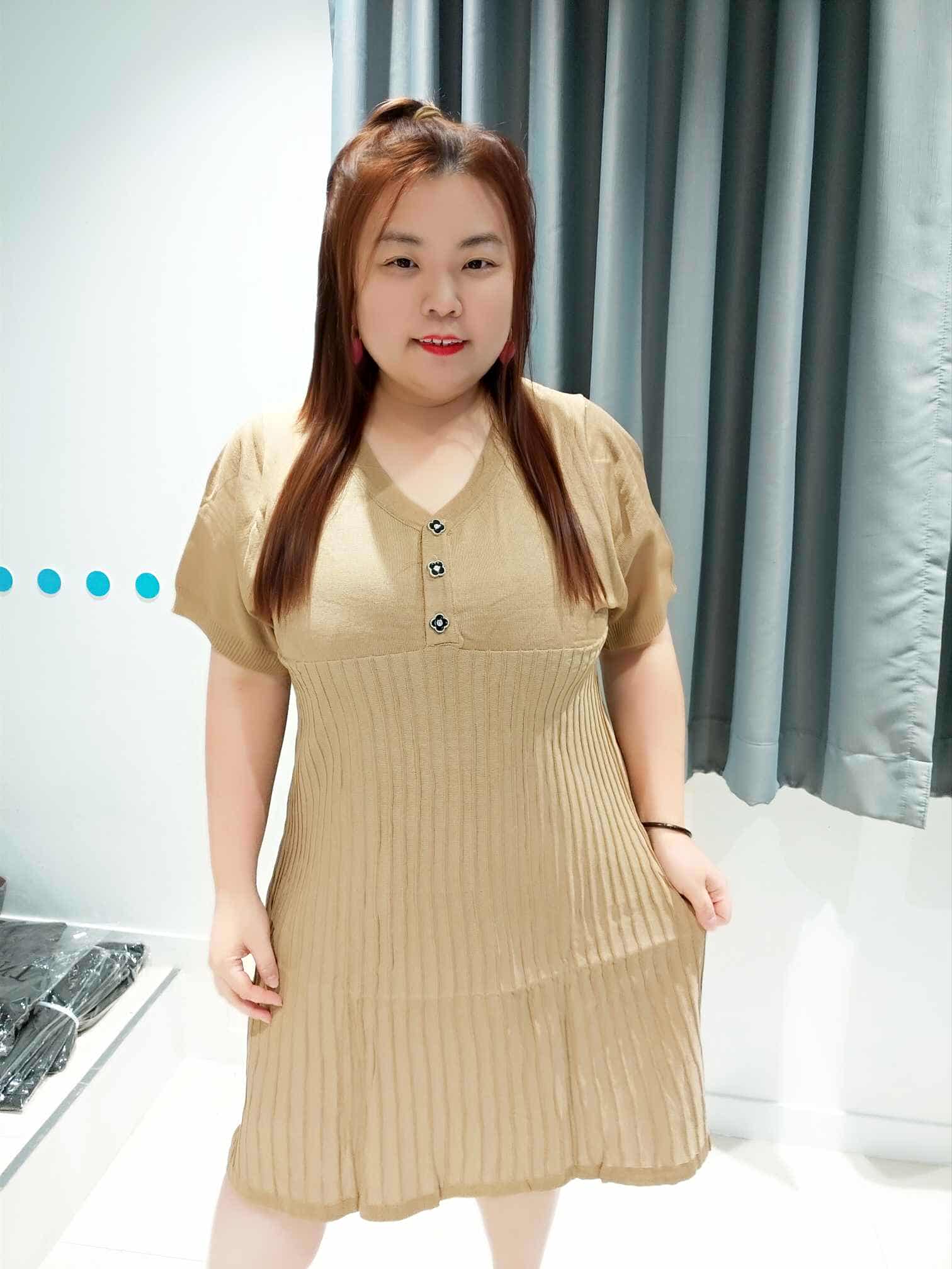 ENC16 DOA10 拼立体条纹裙摆设计连衣裙