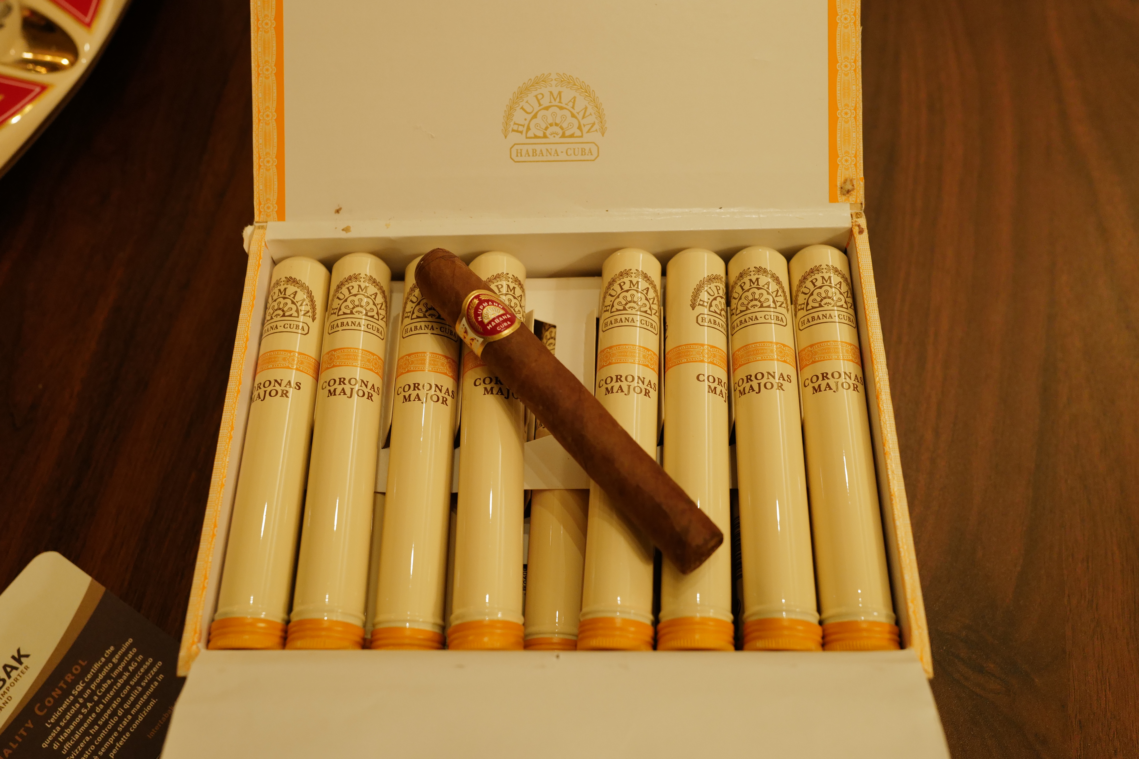 H. Upmann Coronas Major
