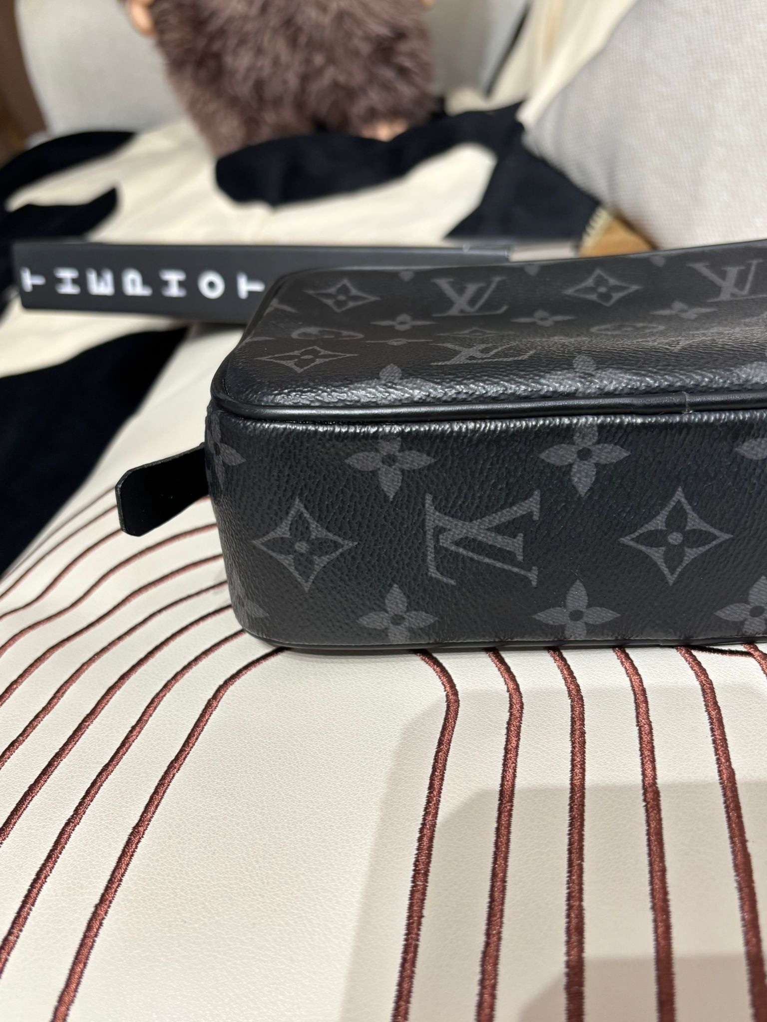 Lv Toilette Trousse Toilette M43384 100%Authentuc, 95%New