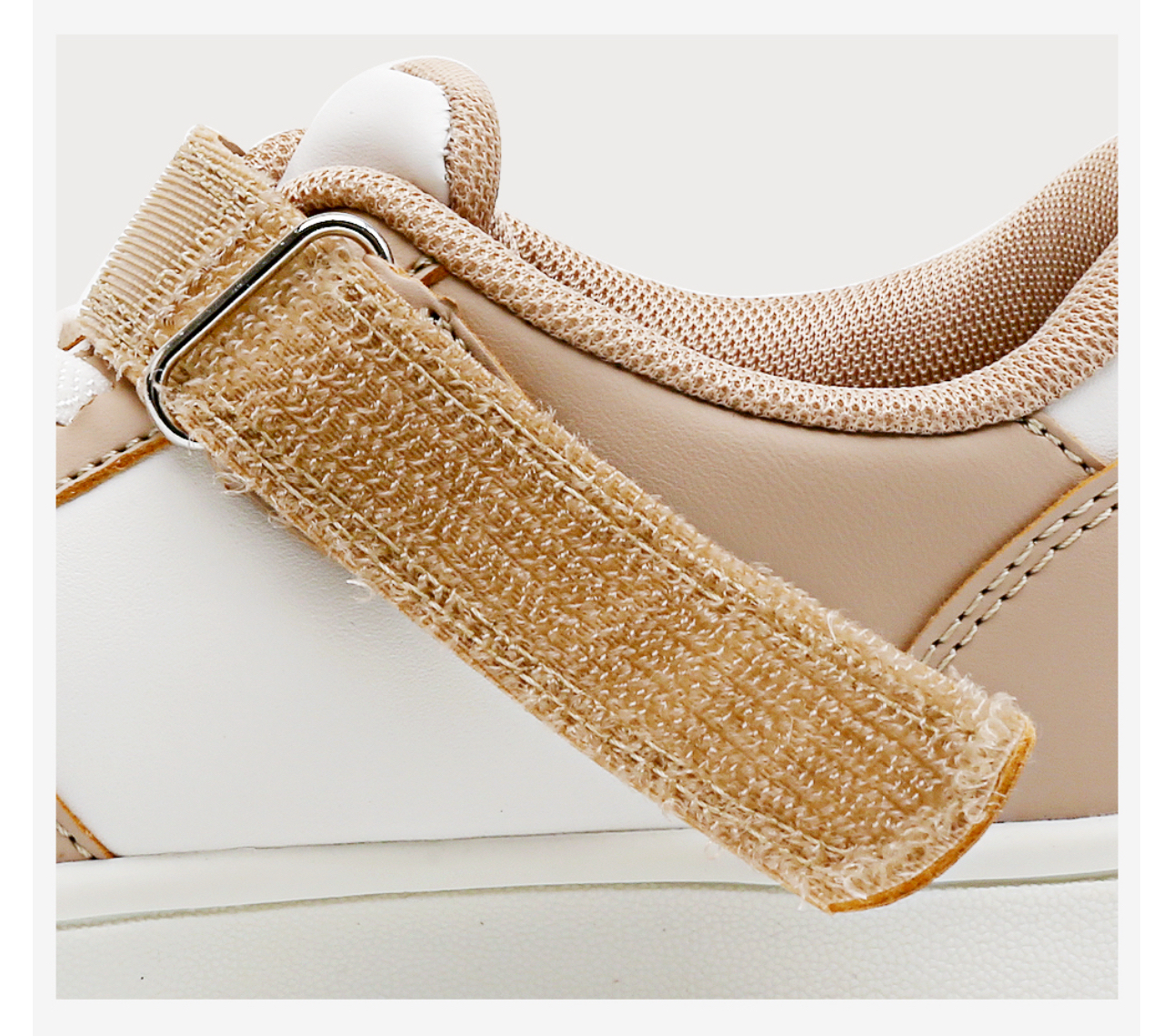 🇰🇷預訂 韓國直送🇰🇷Sanrio 玉桂狗人物印花魔術貼拼色波鞋