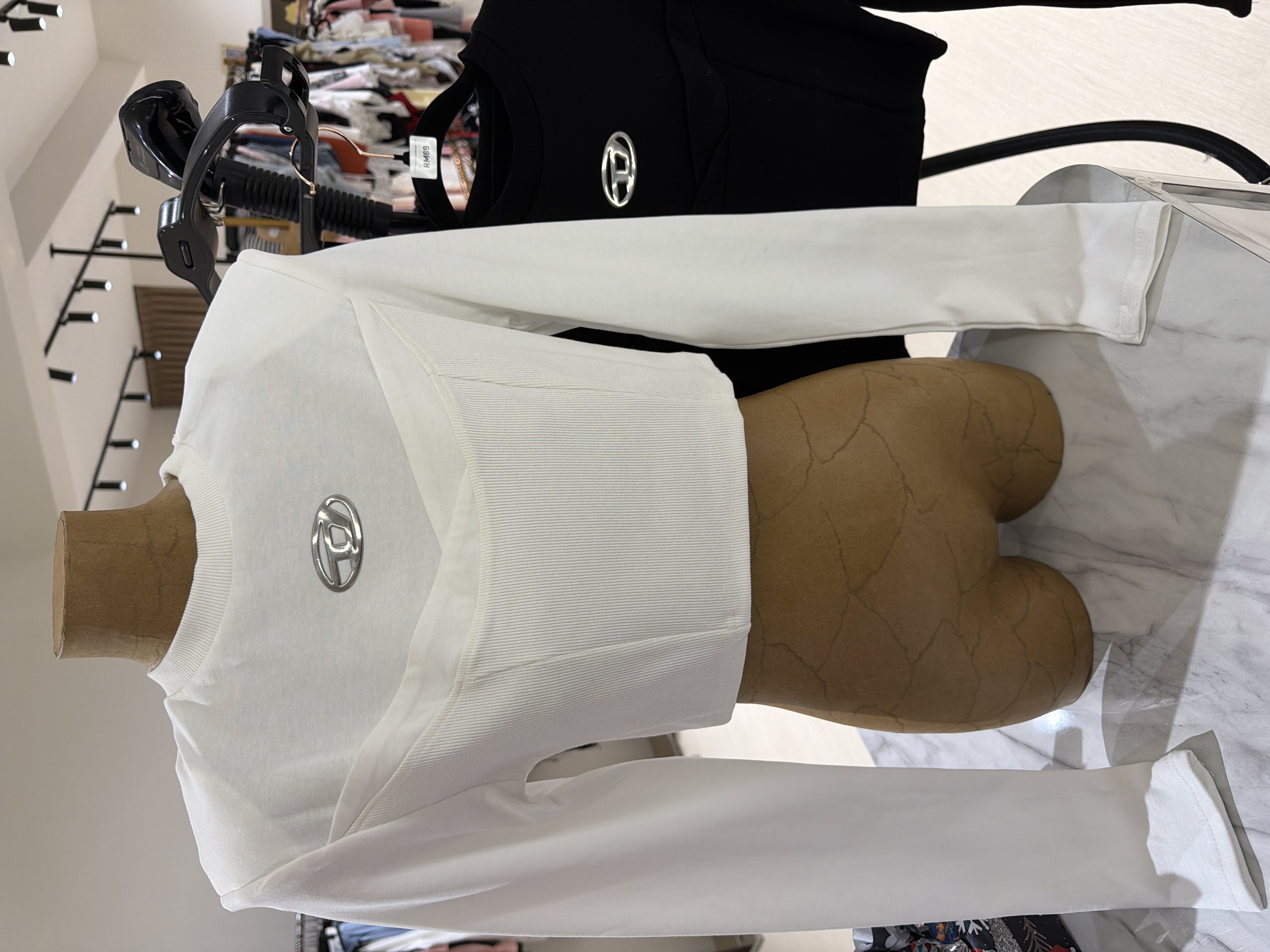 長袖修身短板辣妹上衣