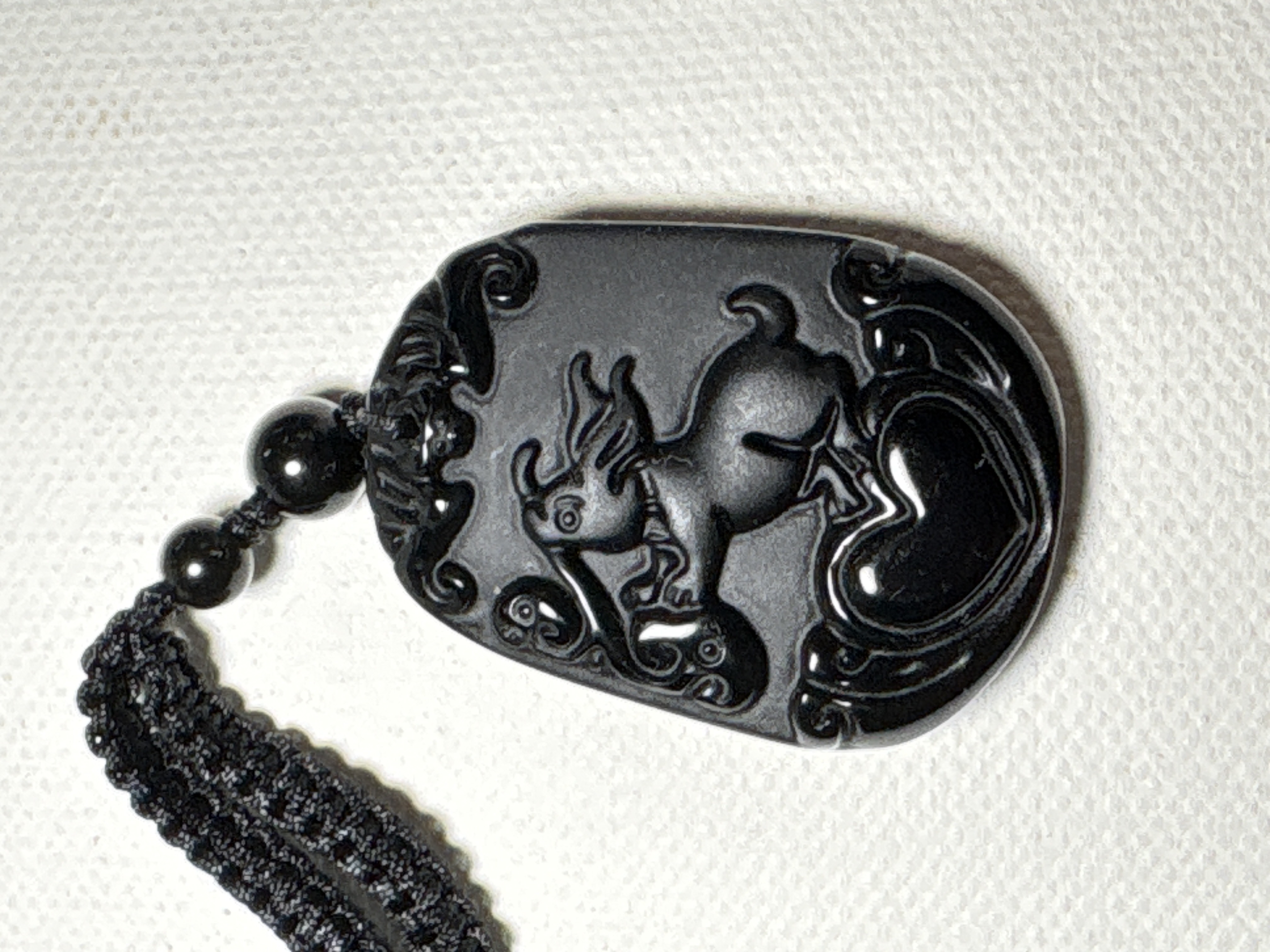 （兔型)生肖掛牌化太歲助運黑曜石飾物