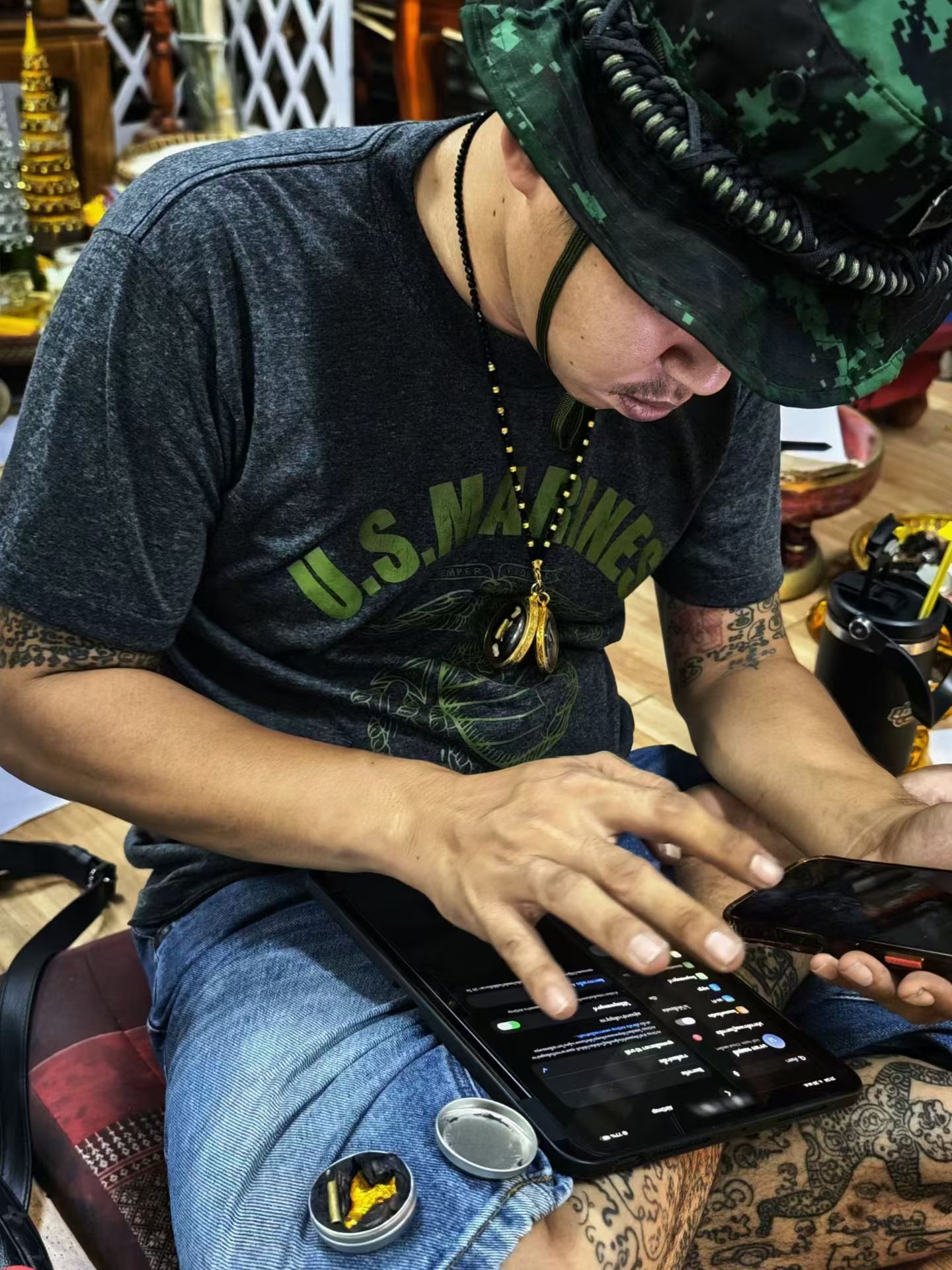 阿贊wiang，威昂哥出家期間唯一一款頂級魅力聖物，「萬靈墳場烏鴉膏」