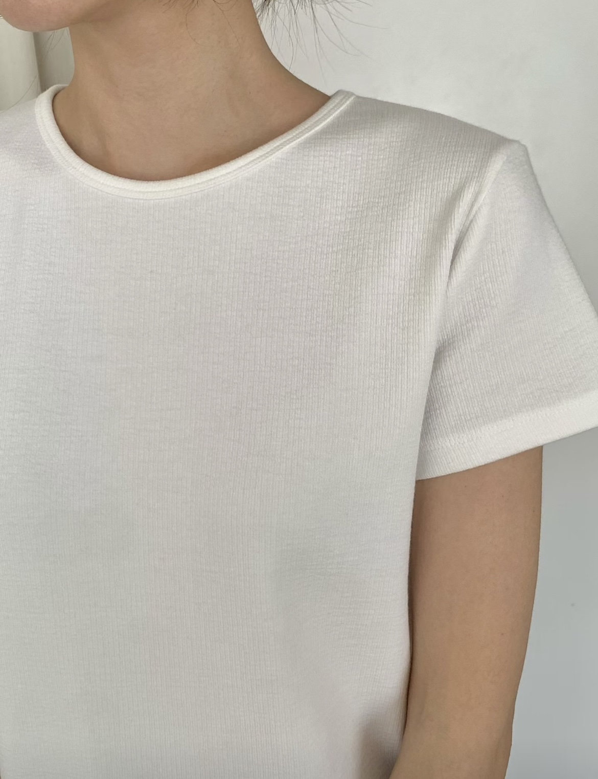 ❥ 素 色 百 搭 上 衣 。限時成本價$98。