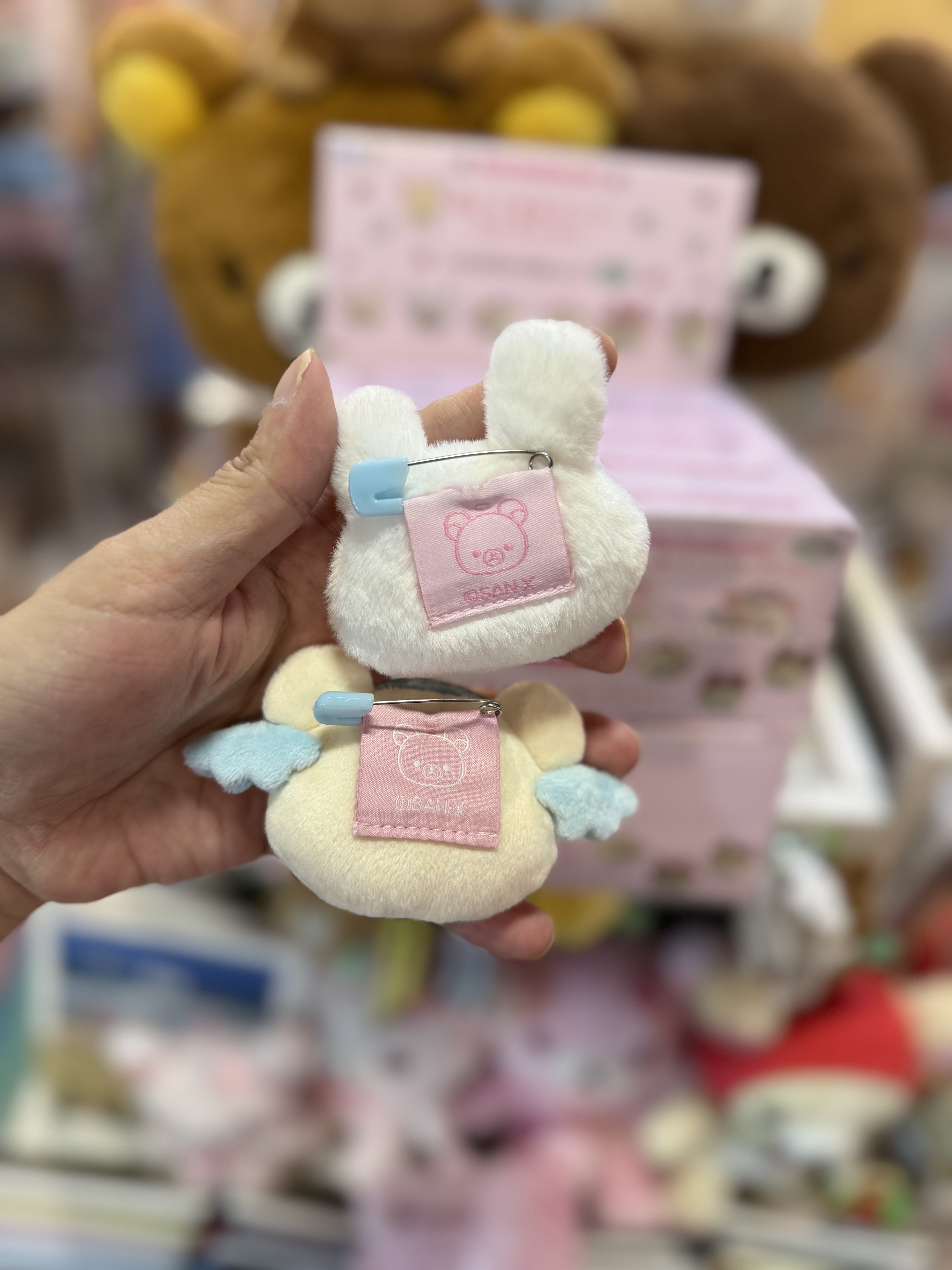 《現貨》全新滿滿小白熊系列毛毛扣針 全6款（隨機抽）