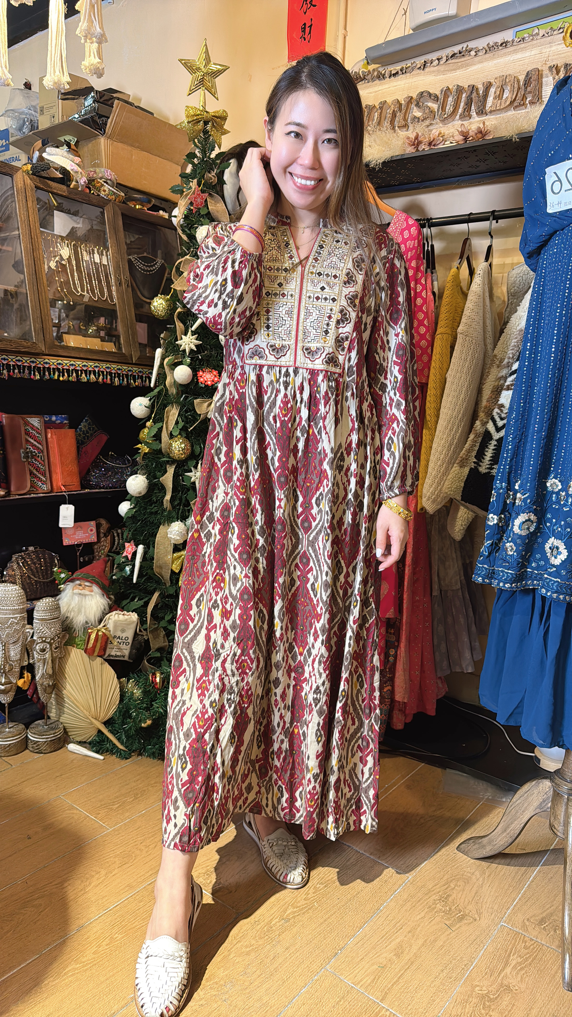 449 Wine Red Print V neck Emb. OP 50" #449