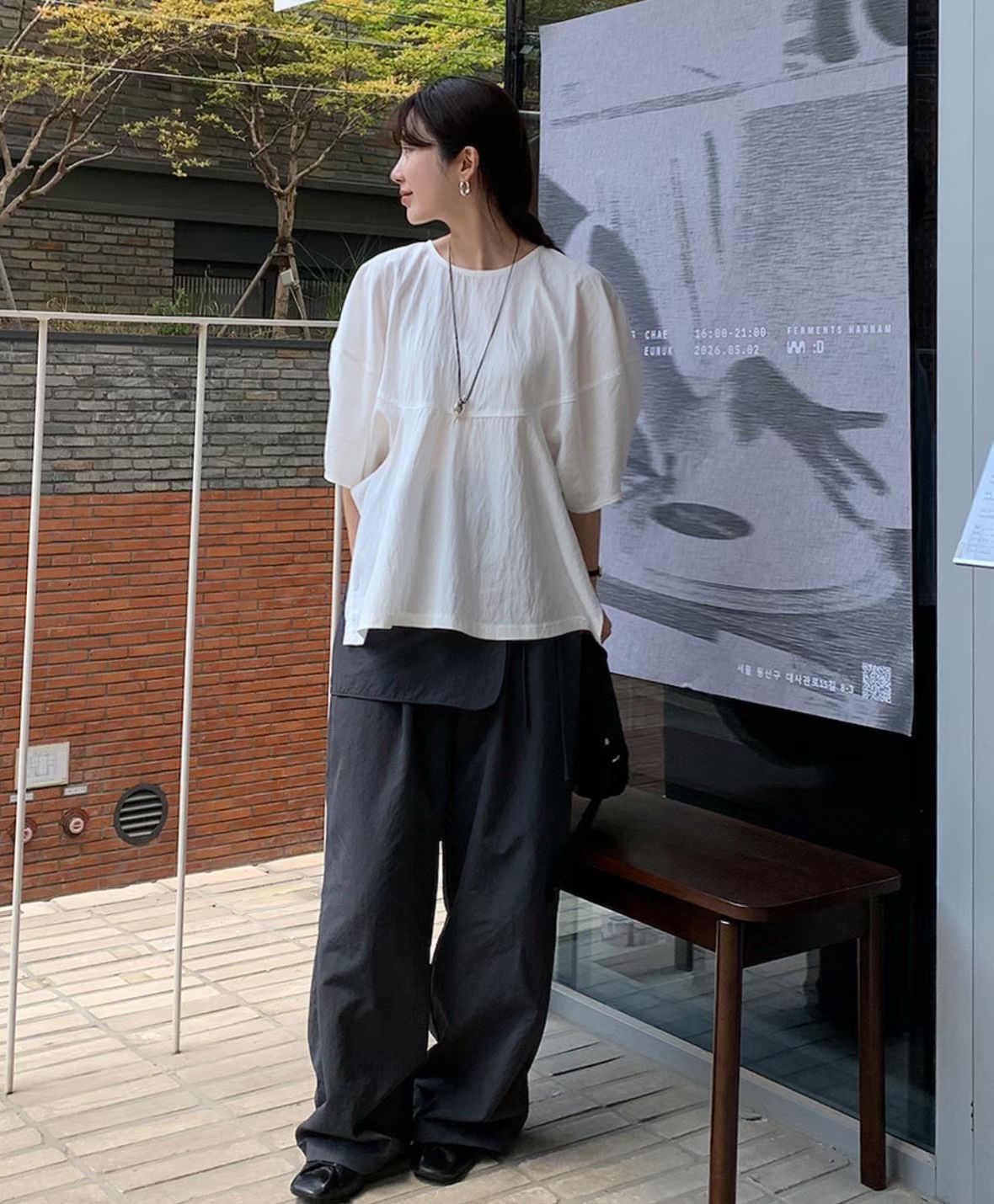221326 泡泡袖側開叉Top