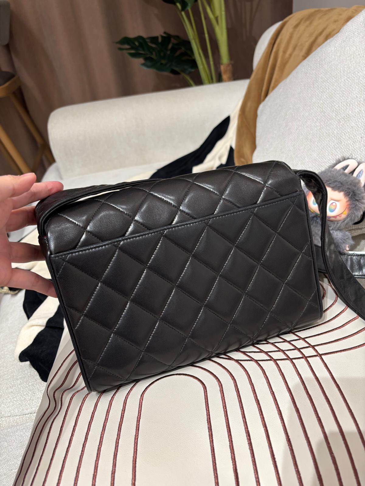 Chanel vintage so black Shoulder bag 100%Authentic ,88%new✅card