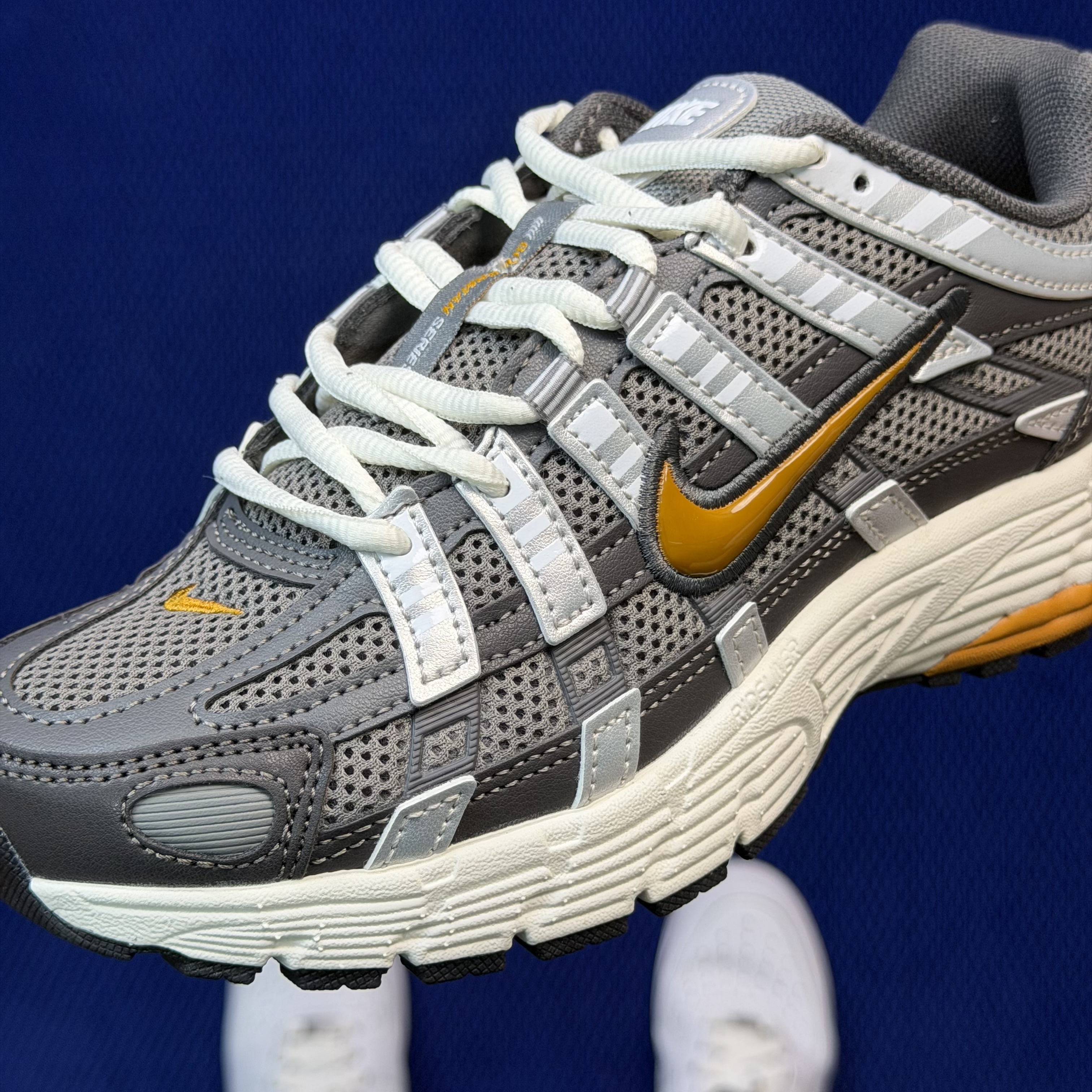 Nike P-6000 CD6404-204