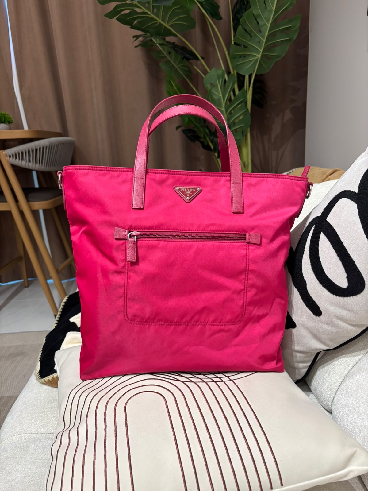 Prada Nylon handbag tote Bag 100%Authentic, 95%new 