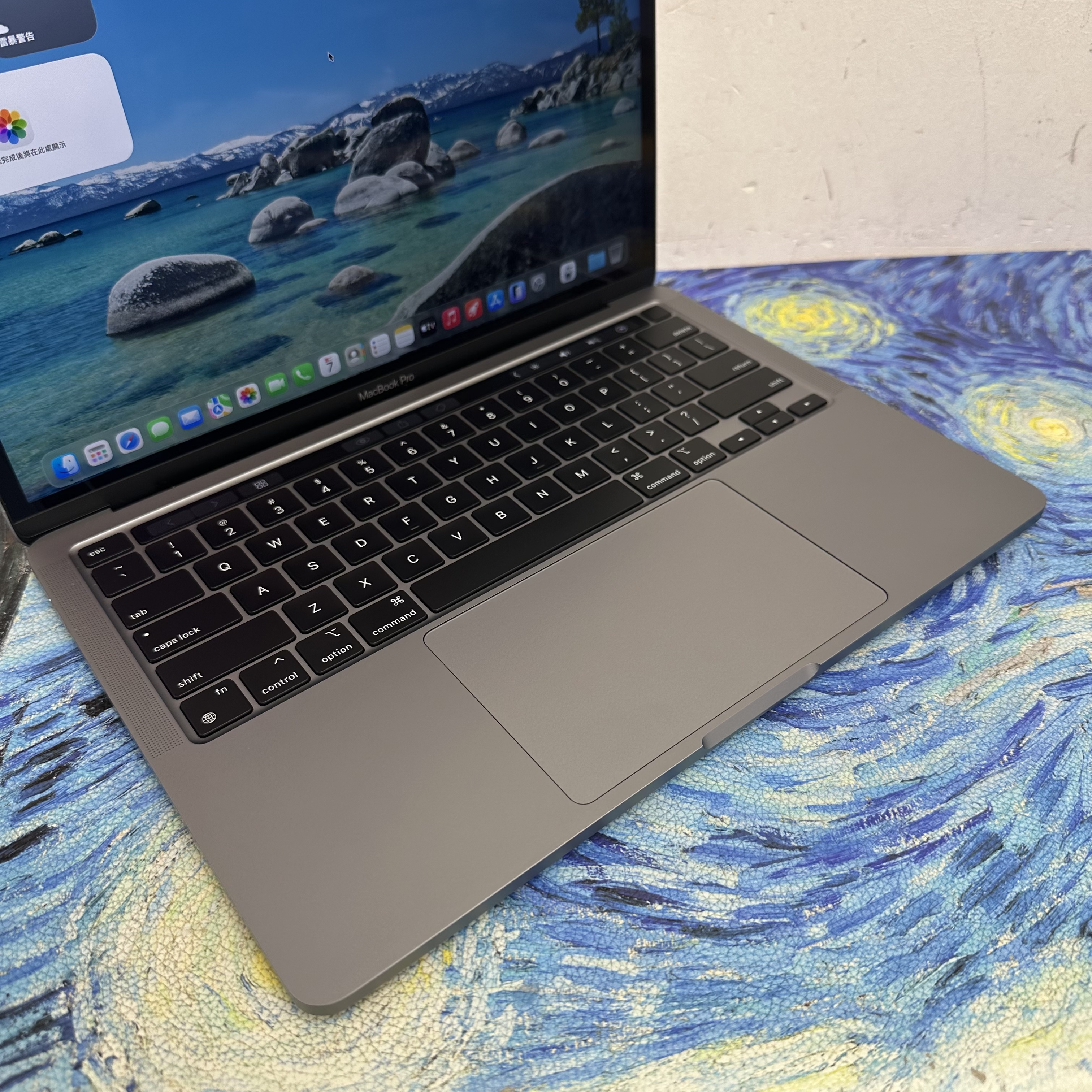 #6013 Apple MacBook Pro/APPLE Retina/M2 CPU/16GB Ram/512GB SSD/Touch ID/Touch Bar/13.3吋Mon/ Laptop / Notebook /文書機/ Movie / Netflix / Disney+ / MacBook M2 Pro /