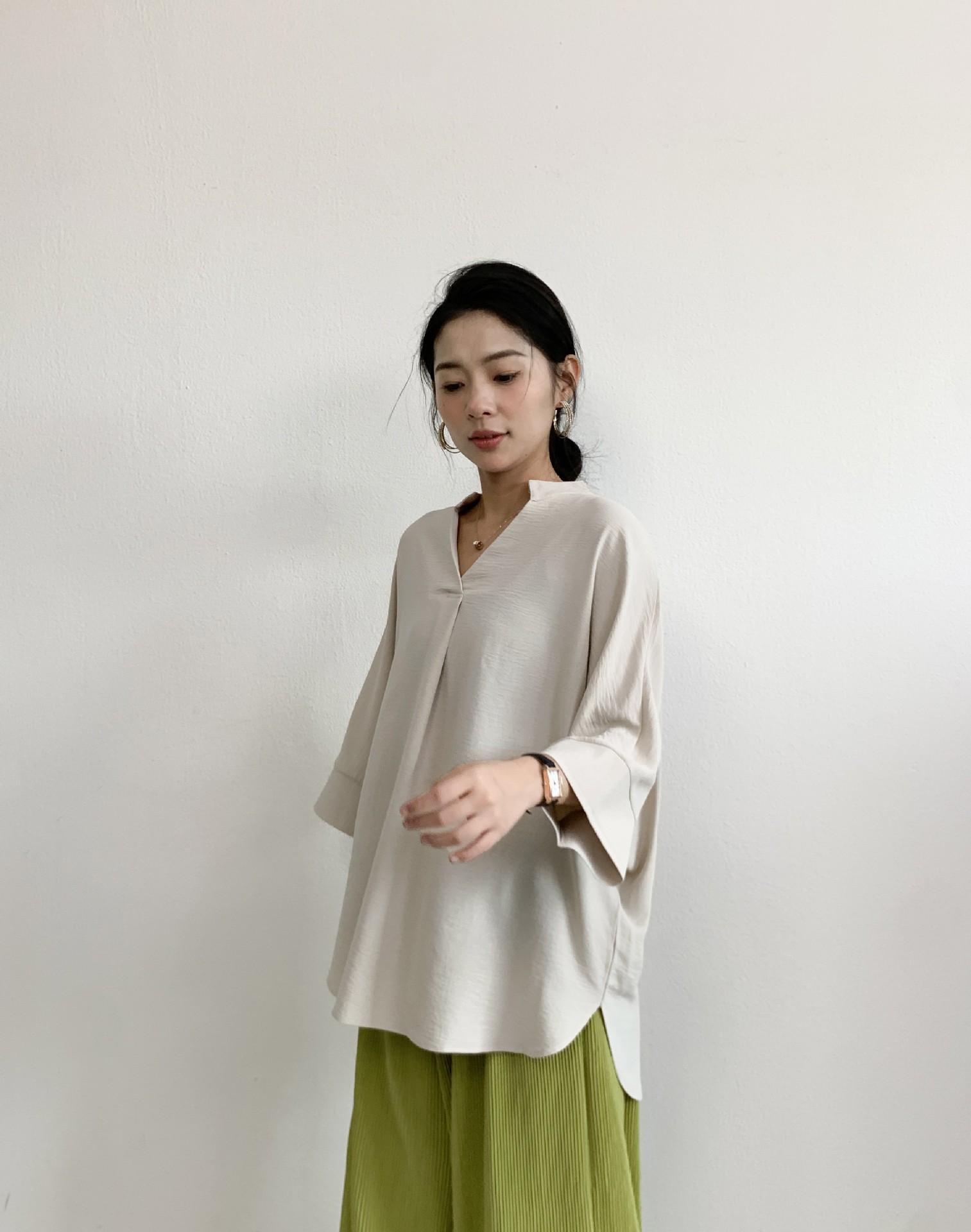 預訂 樂天熱賣新款✨日系V領寬鬆蝙蝠袖襯衫上衣👚
