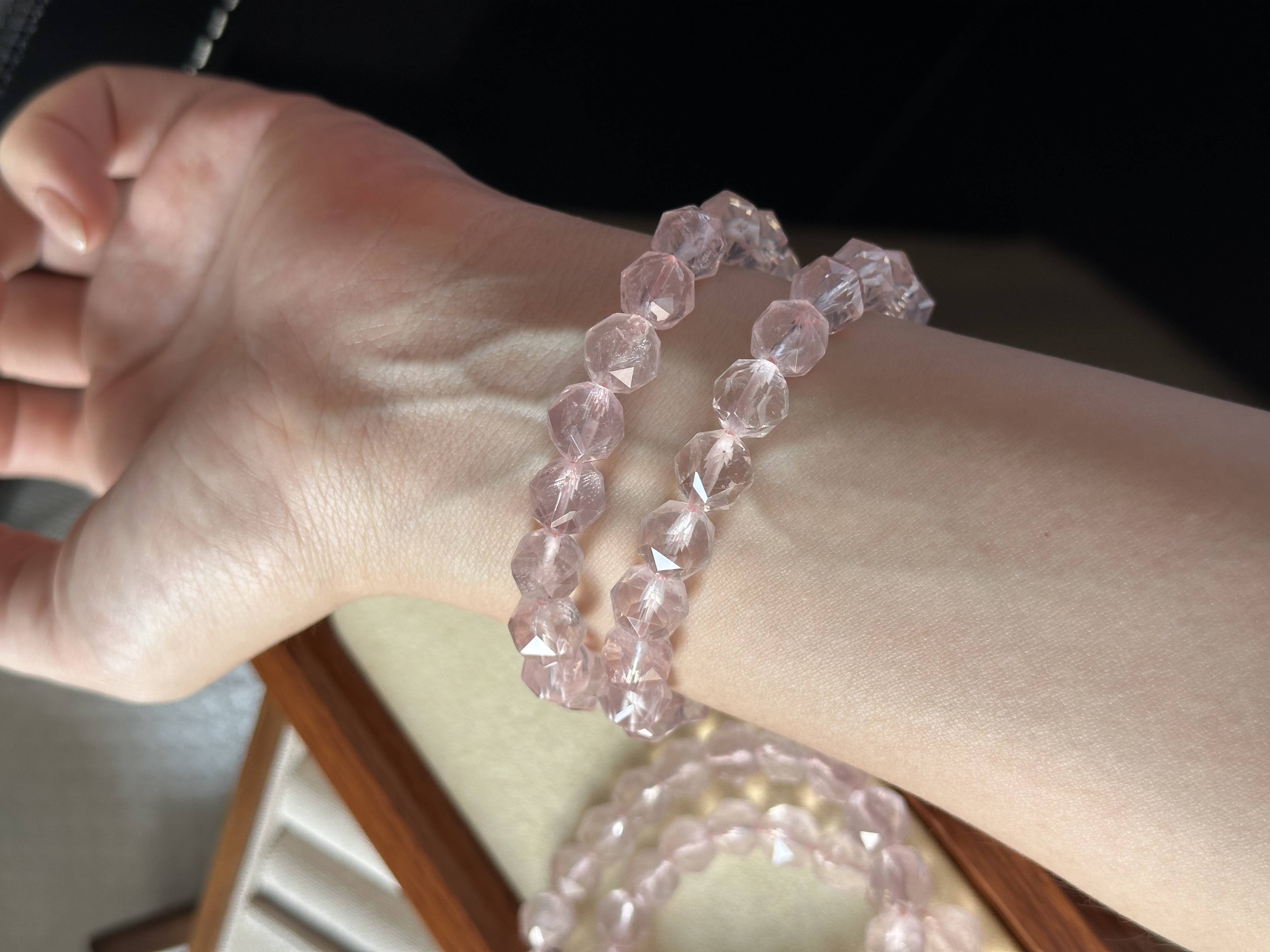 钻切粉晶爆闪 ｜ Diamond cut Rose Quartz 9m+ 