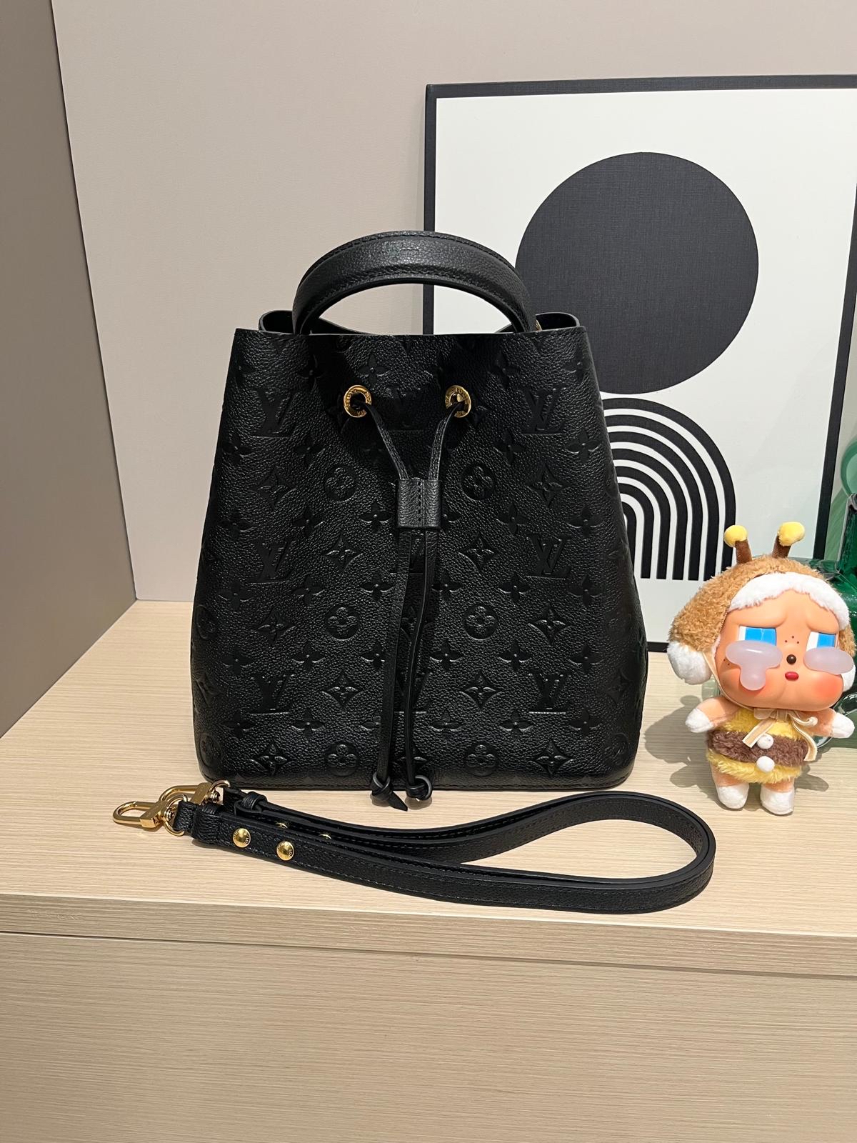 Lv Neonoe MM M45256 Monogram Empreinte Leather 100%Authentic,98%new✅dust bag✅Box