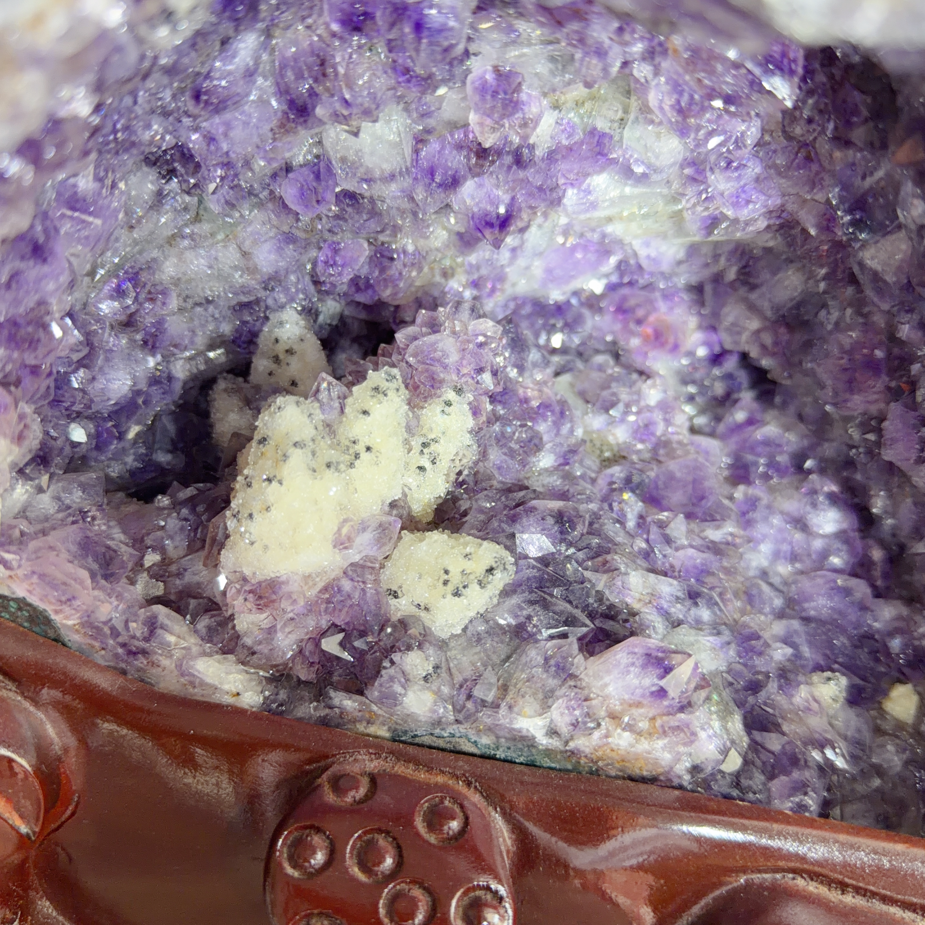 稀有原皮紫晶骨幹水晶洞共生方解石鈦晶