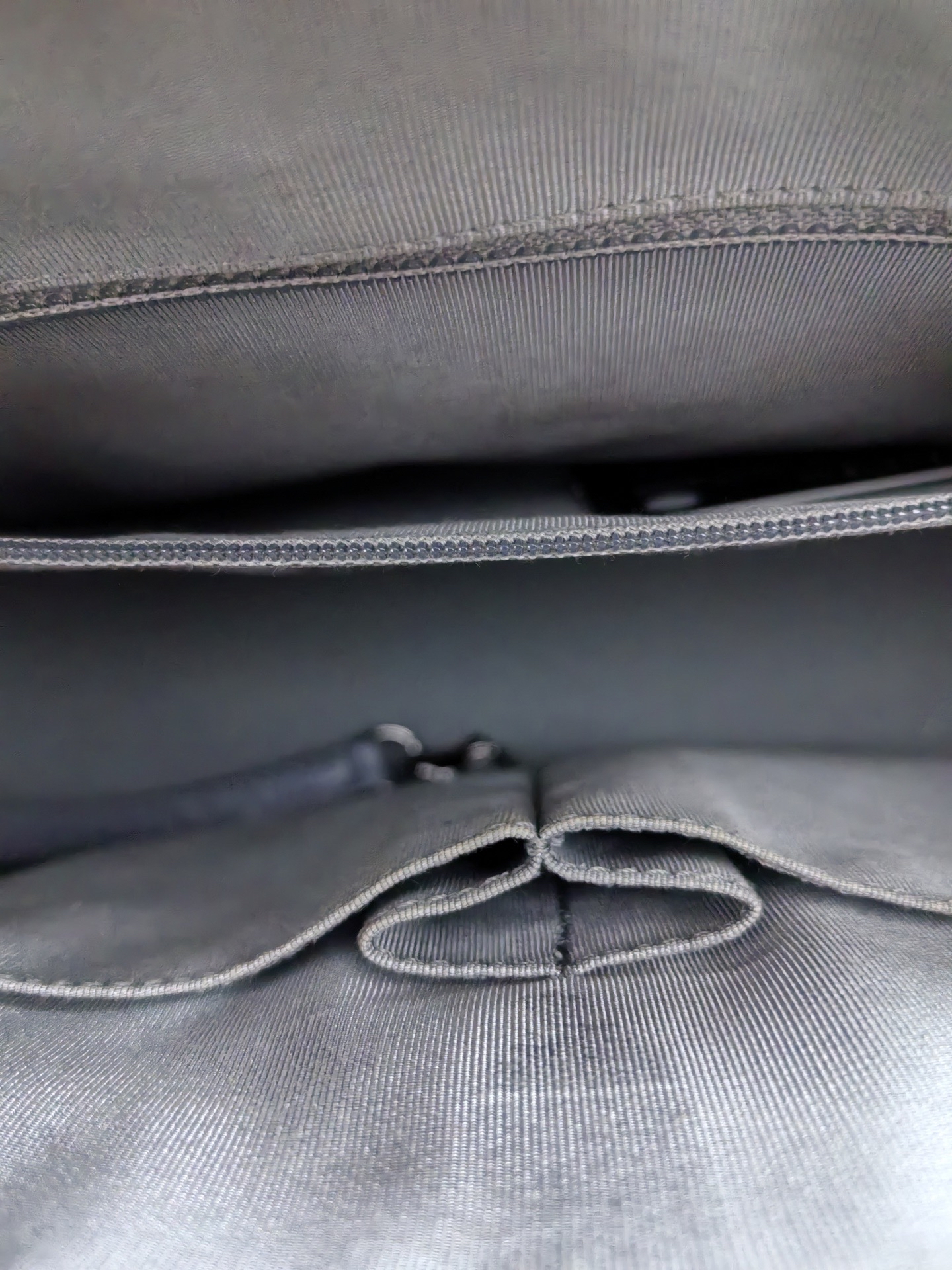 【預訂貨品】 鐳射29開🈶卡   CHANEL灰色流浪包