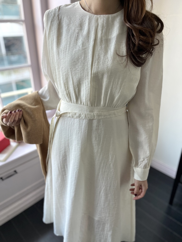 Pleated Yoke Detail Dress (Ivory)