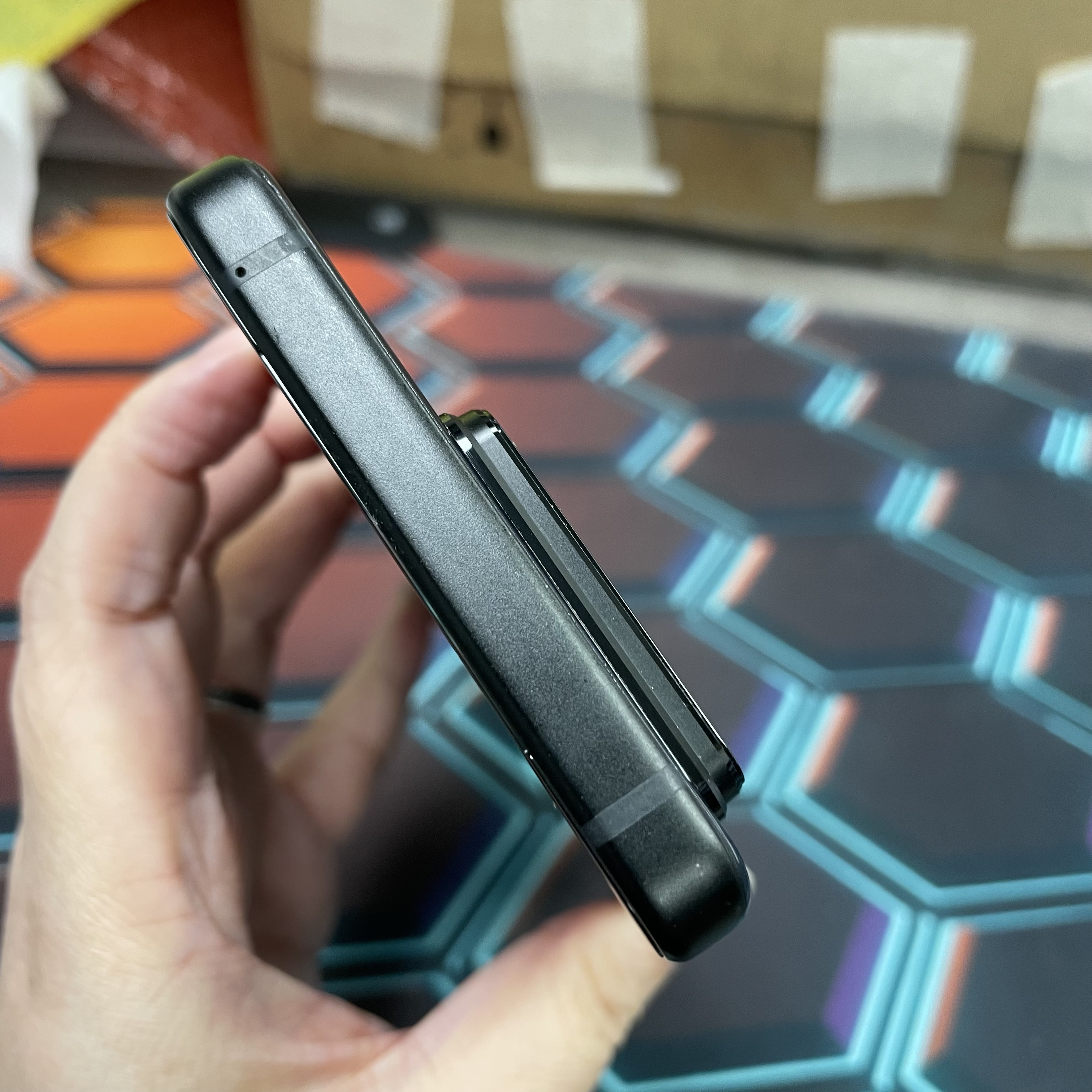 *8372 ASUS ROG Phone 8 勁靚機 16+256GB 黑色 black