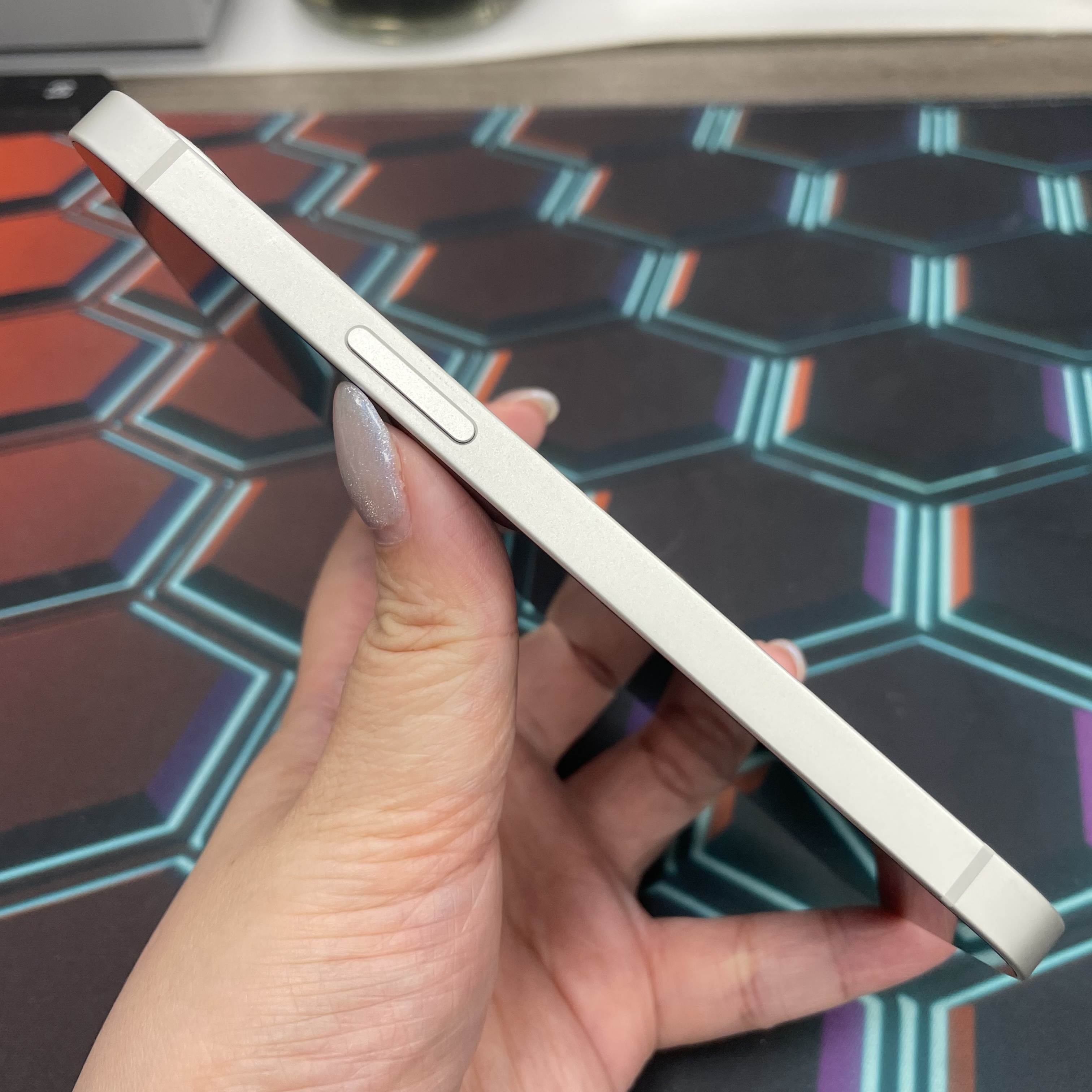 *6910 16e 勁靚機 128GB 電92 白色 white