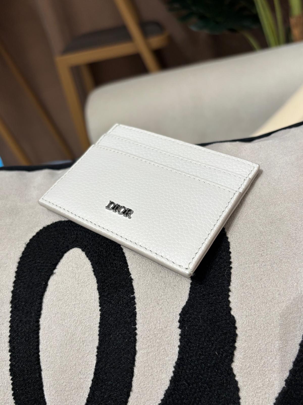 Dior card holder grey 100%Authentic ,99%new✅dust bag ✨✨專門店售價$3800 ✨✨  