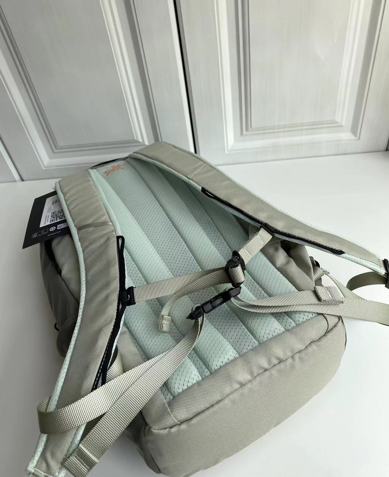 Arc'teryx Mantis 16L Backpack