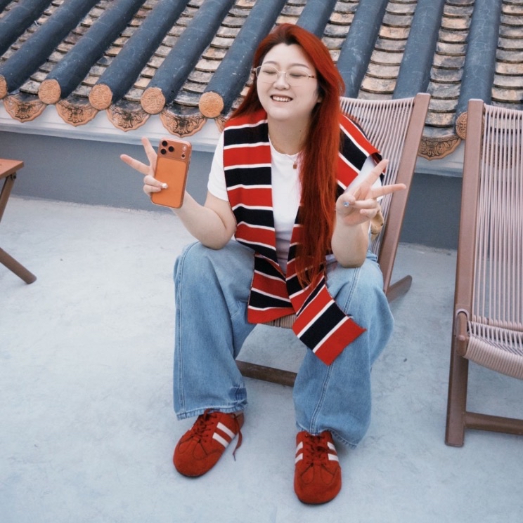 B01(5253) 韩版纯色百搭上衣与黑红条纹披肩黑白上衣 