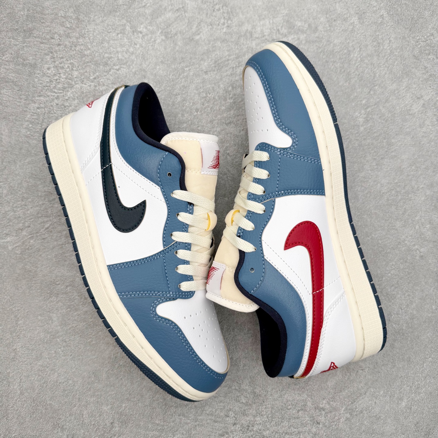 Air Jordan 1 Low HM3711-144