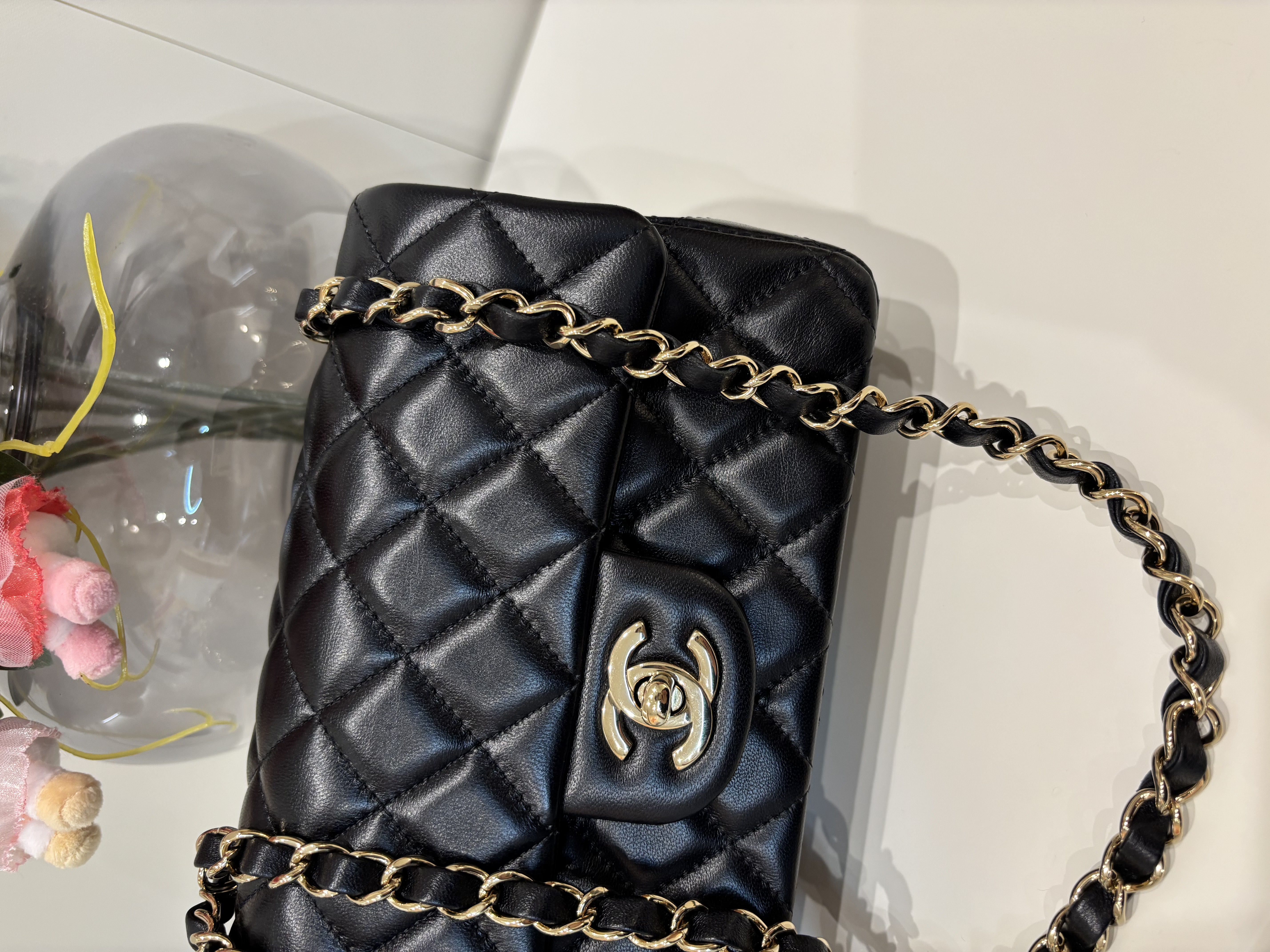 Chanel mini flap bag A69900 20cm classic flap 100%Authentic, 98%New ✅專門店收據✅晶片✅塵袋✅盒 