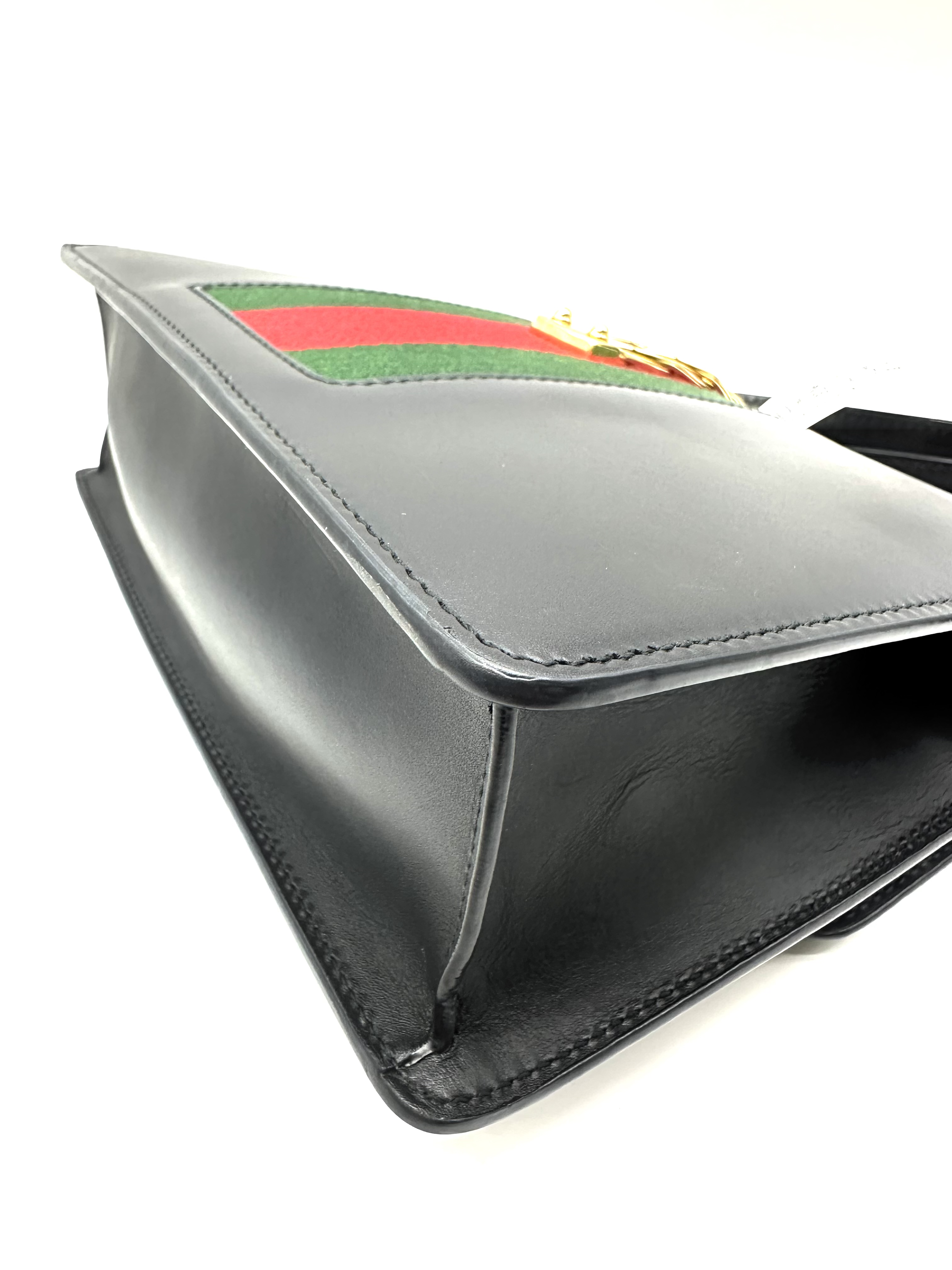 Pre-owned Gucci Sylvie Webline Shoulder Bag / Product code: 26032004