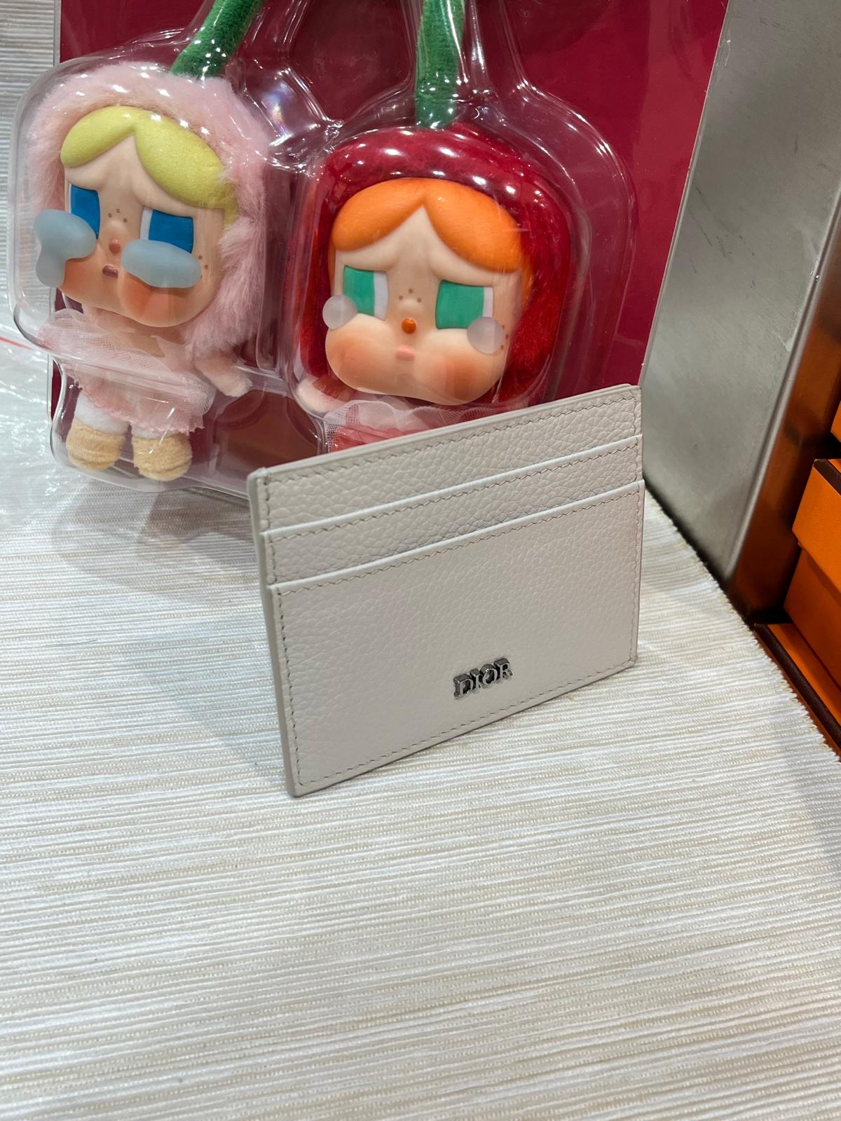 Dior card holder grey 100%Authentic ,98%new✅dust bag ✨✨專門店售價$3800 ✨✨  