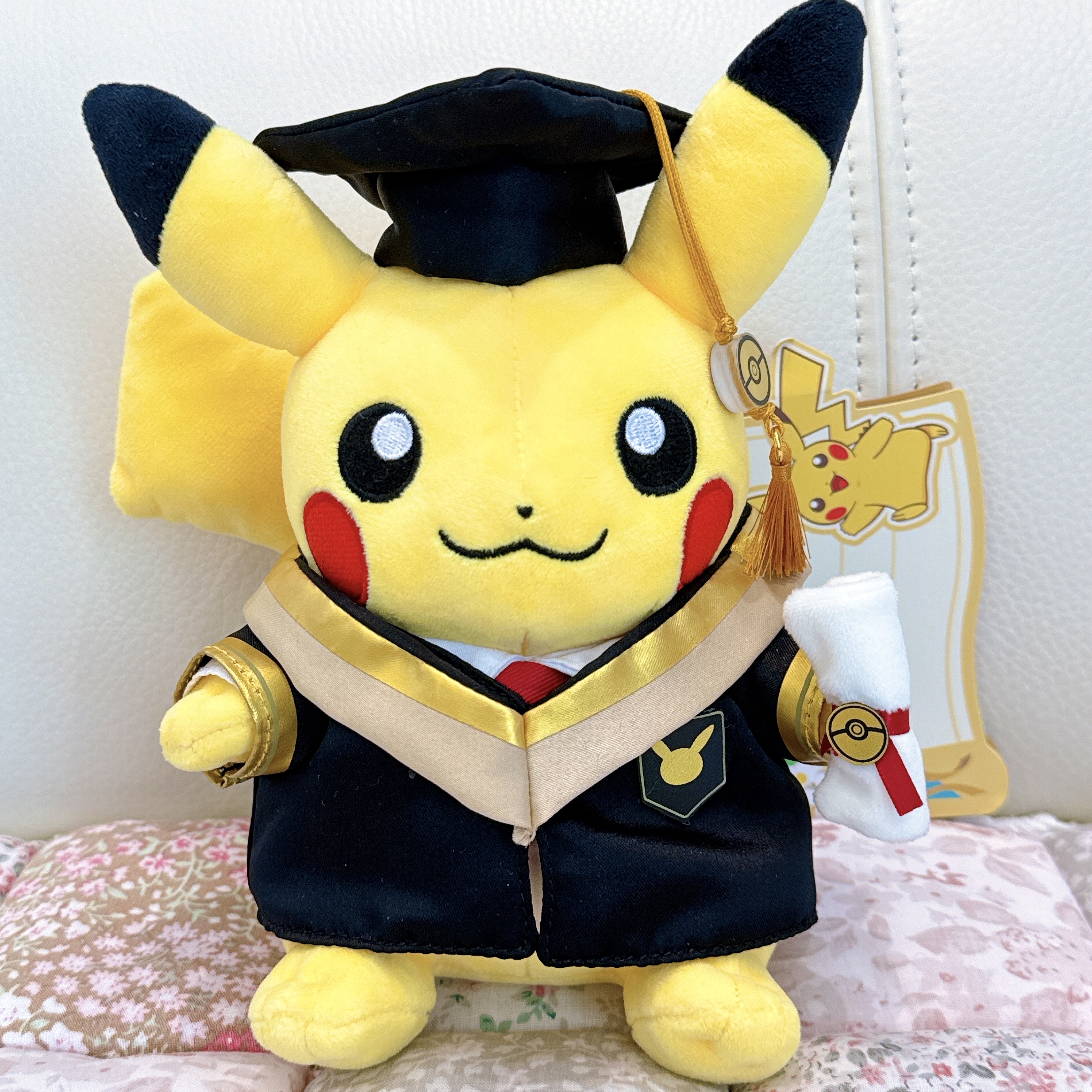 上海Pokemon Center限定比卡超畢業公仔/掛飾