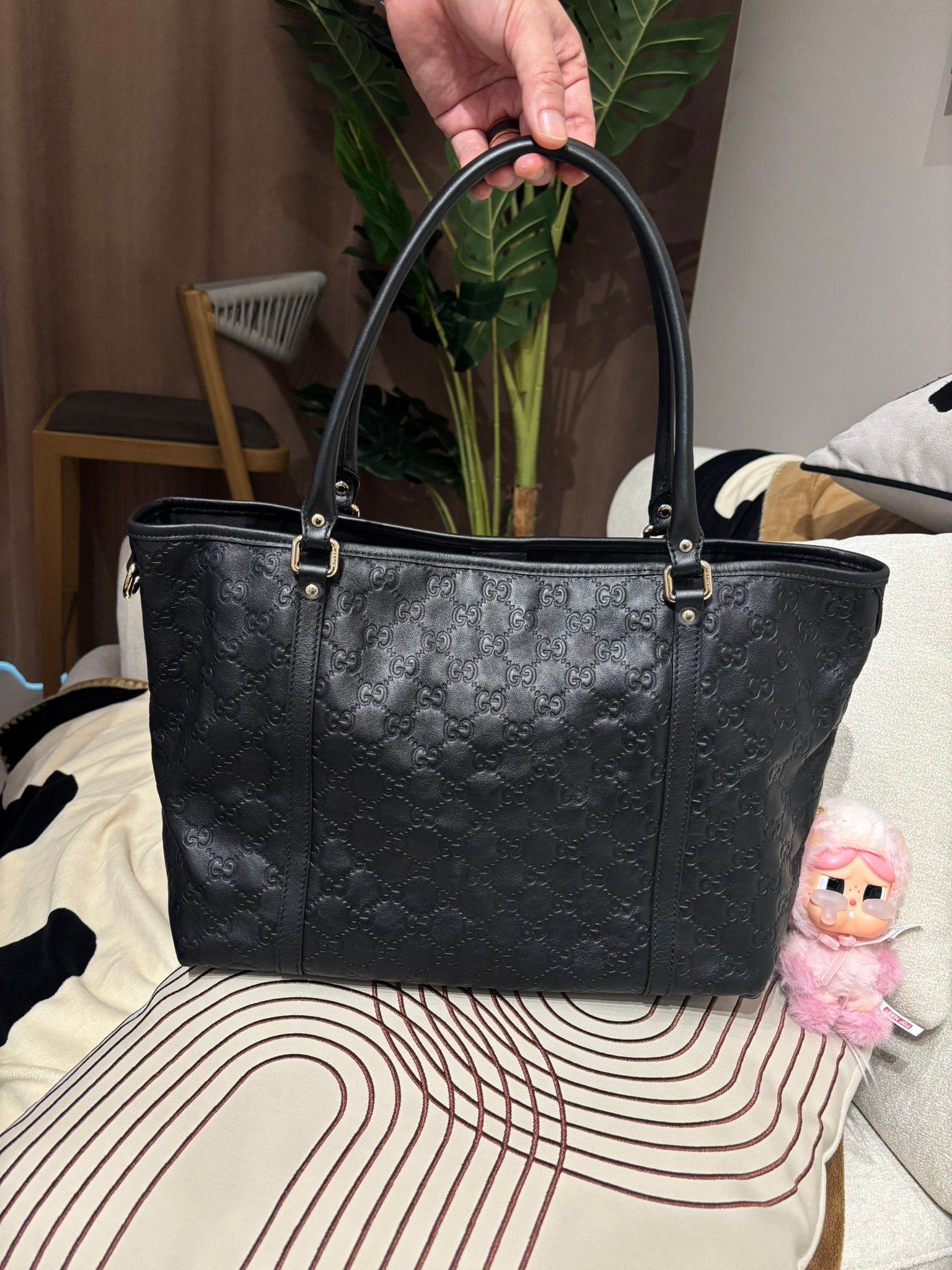 Gucci shoulder bag calfskin Black 100%Authentic ,95%new✅dust bag 