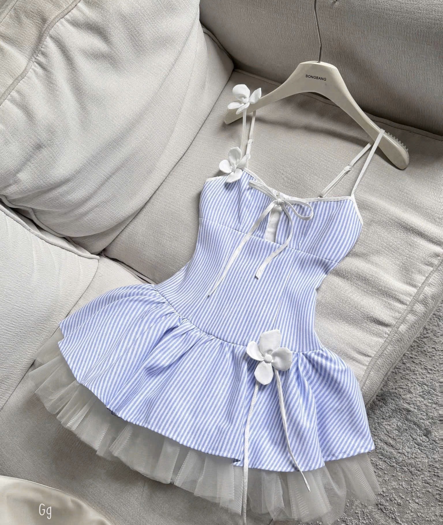 可愛夏日线条洋裝