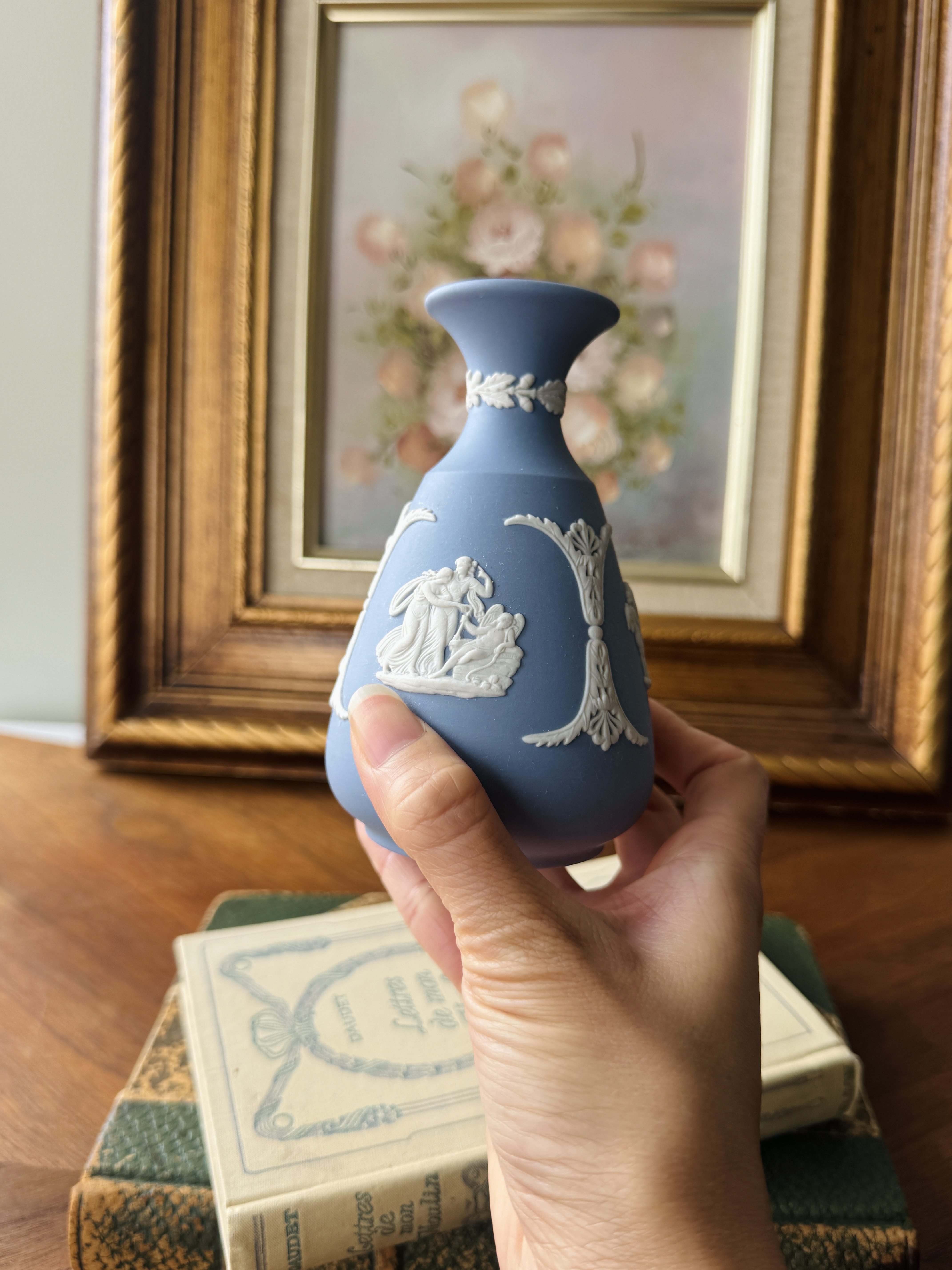 Vintage Wedgwood Blue Jasper Vase (MT2460)