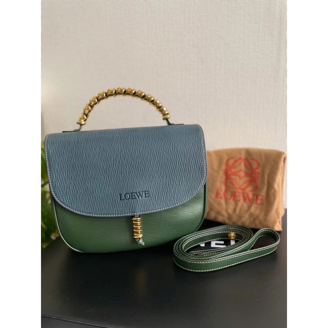 日本連線優先訂🇯🇵Loewe vintage 2way bag | Little Crazy Vintage