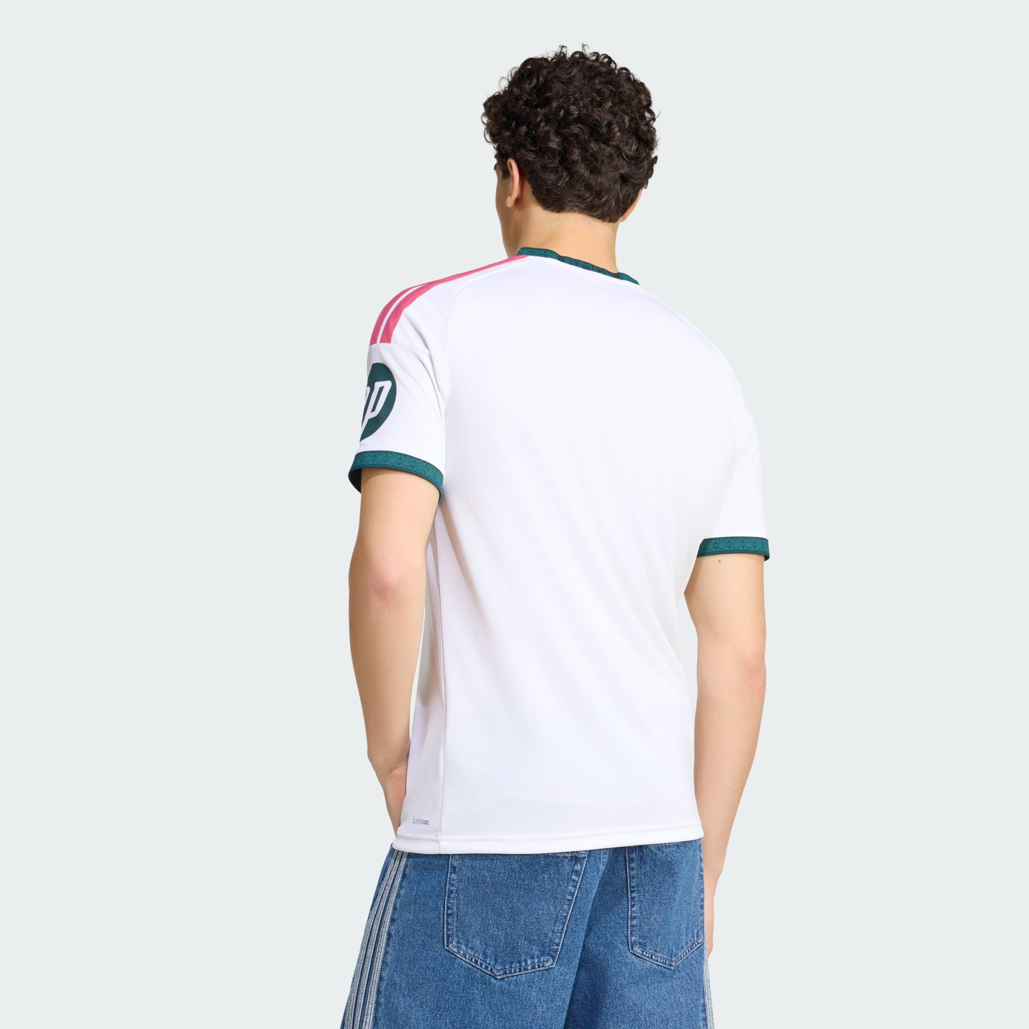 👑💎好比皇冠上鑽石與珍珠 Adidas Real Madrid 皇家馬德里 2026-27 主場球迷版球衣 (可加印字章) JZ7206