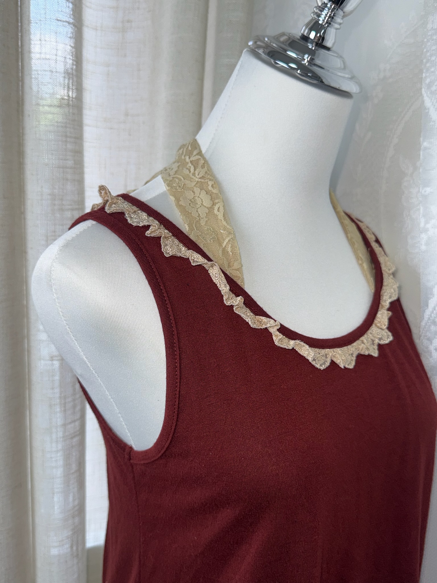 Axes Femme Burgundy Tank Top with Lace Hem