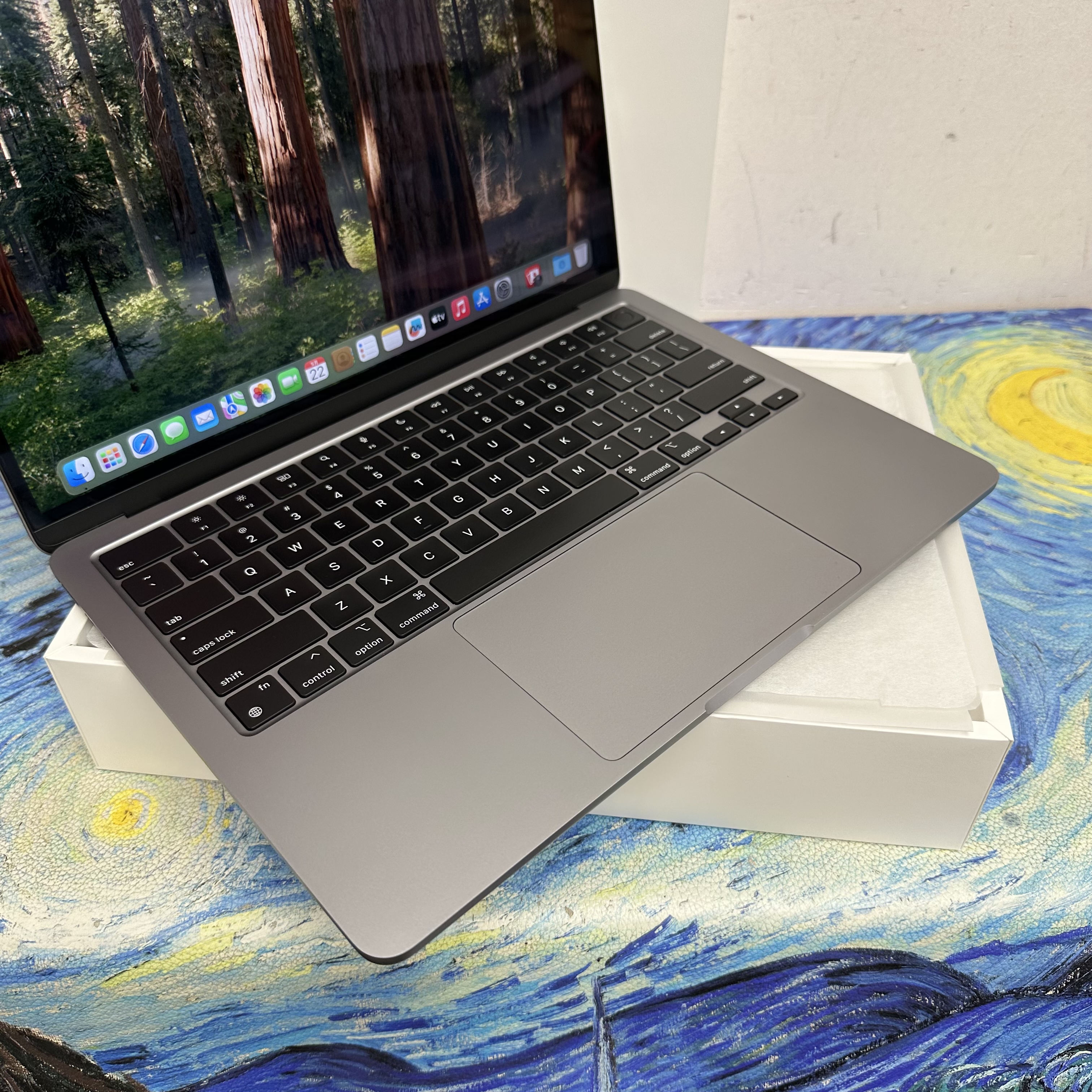 APPLE  MacBook Air M3 2023 M3 CPU/24GB Ram/1TB SSD/8核心GPU/Liquid Retina Mon/13.6吋/太空灰/Gaming Laptop / Notebook / / 文書機 /