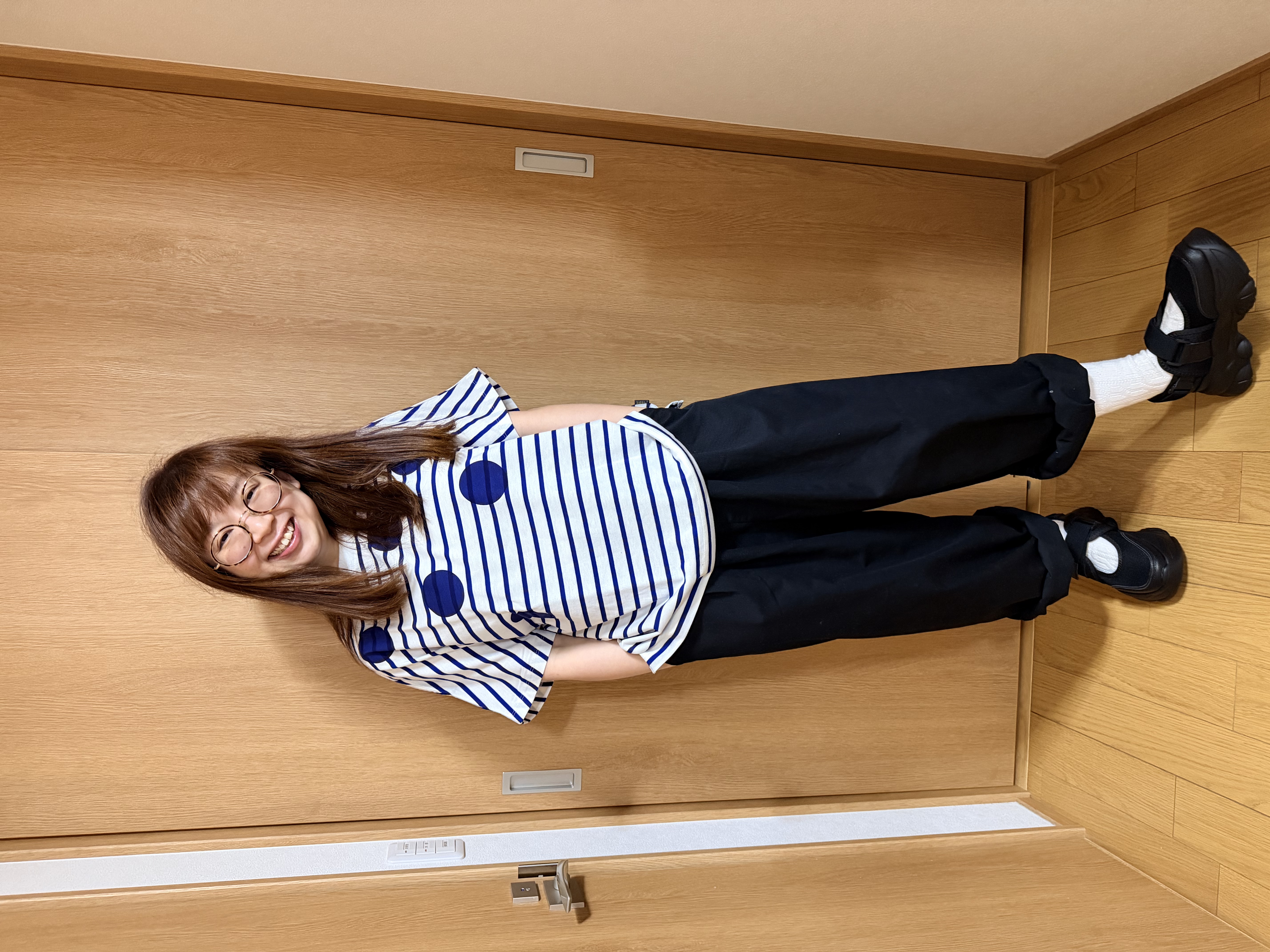 間條波點衫
