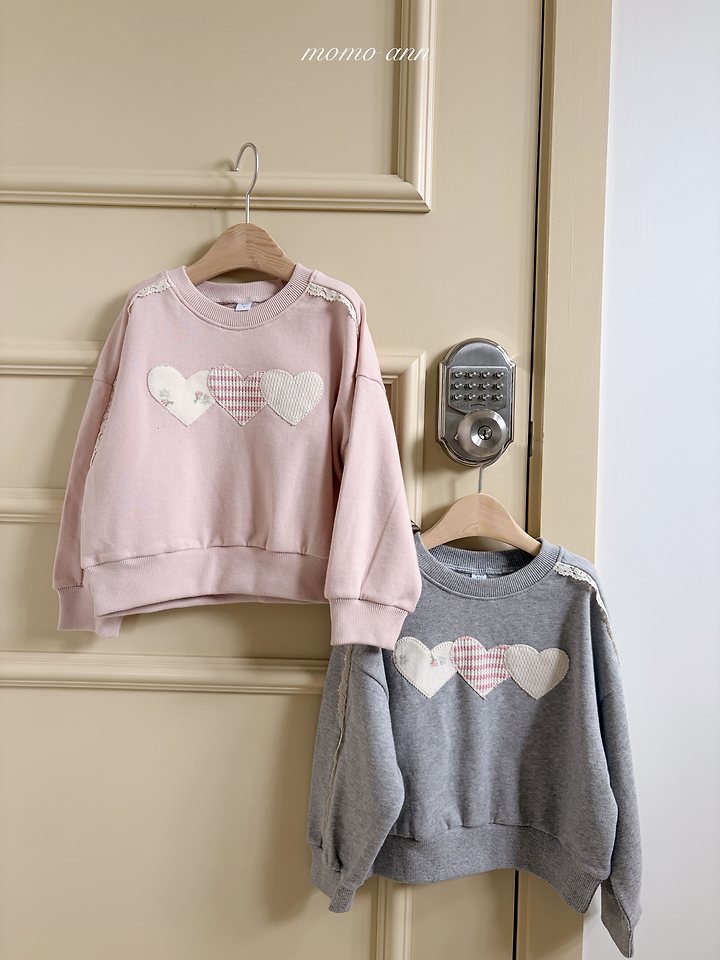 Momoann | Heart Patch Sweatshirt