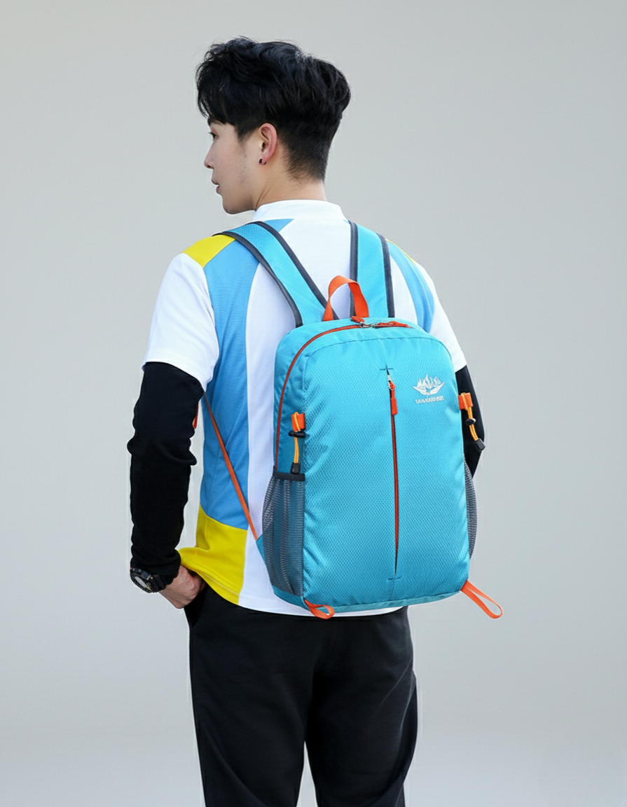 30 L Retractable Hiking Backpack / Travel Backpack