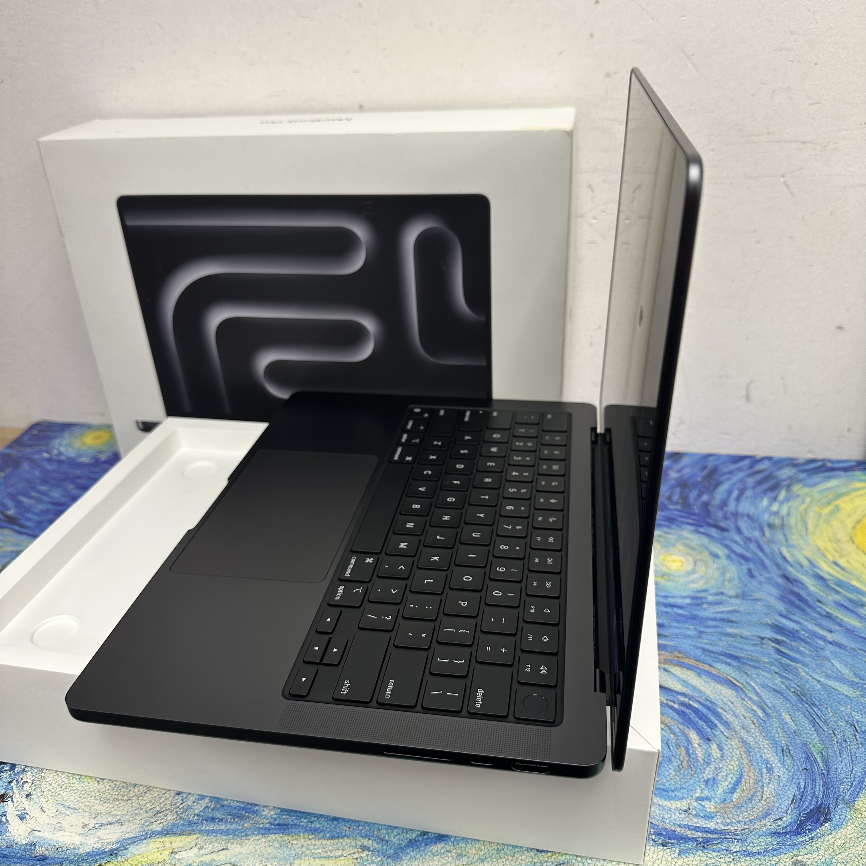 #5934 Apple MacBook M4 Pro 2024 M4 Pro CPU/24GB Ram/1TB SSD/20核心GPU/Liquid Retina XDR Mon/14吋/黑色/ MacBook Pro M4 / MacbookPro M4 Pro / Laptop / Notebook / Ultrabook / Netflix/ YouTube / Black