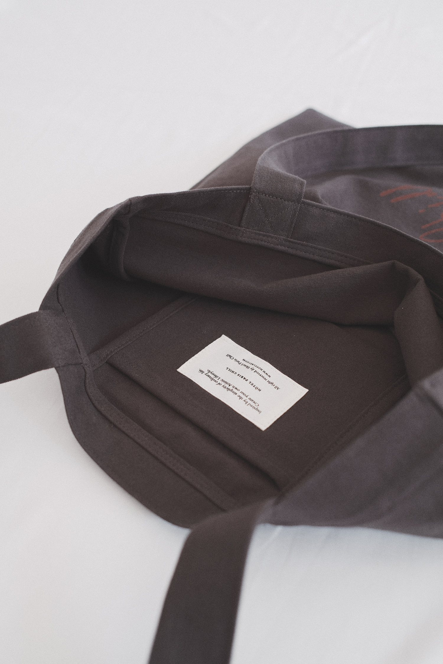 HÔTEL 827 Poétique Shoulder Bag (Dark Grey)