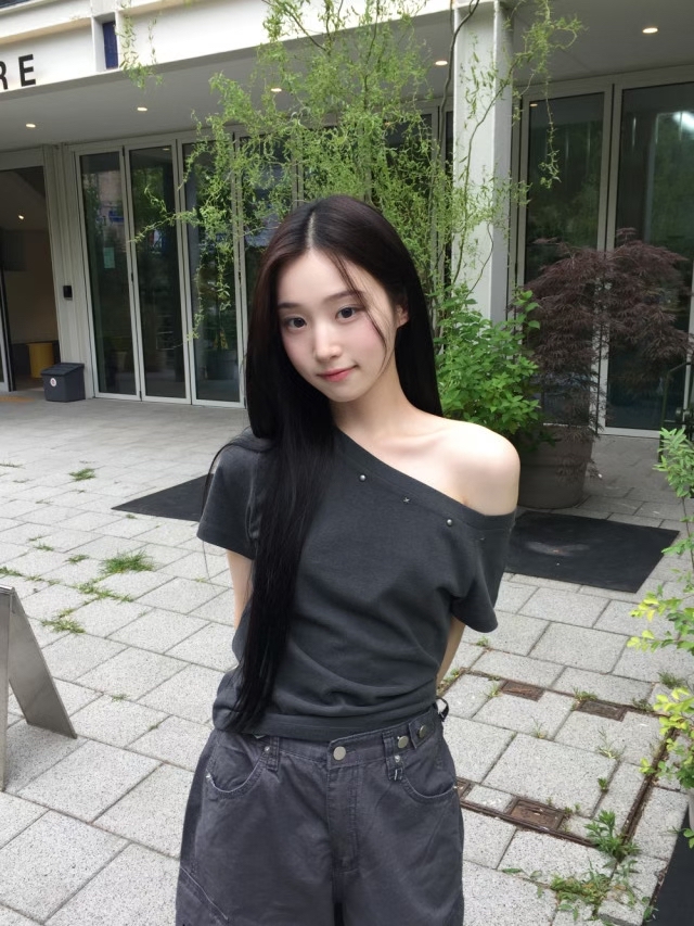 luna pigment stud t-shirt