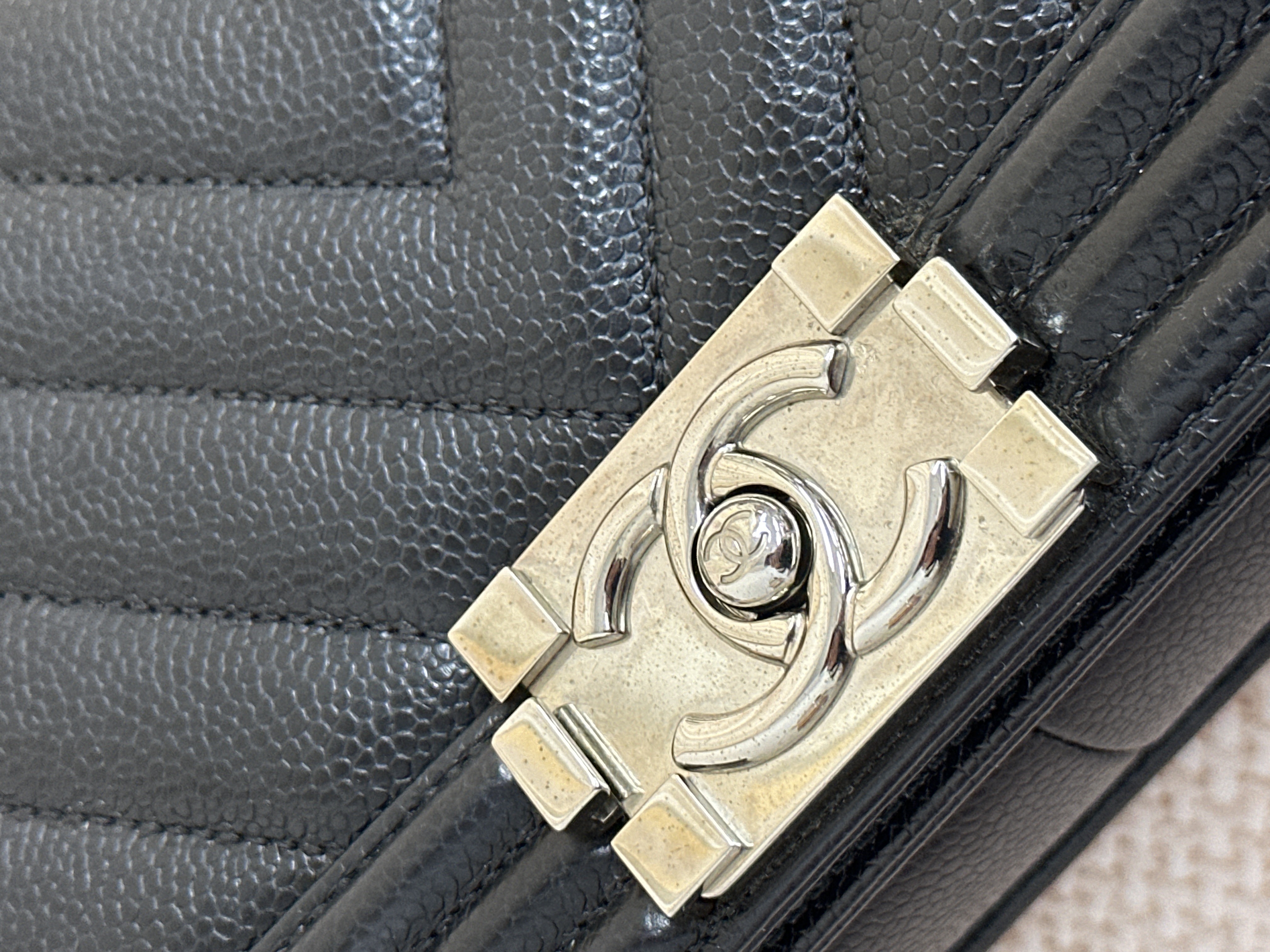 Pre-owned Chanel Boy / Product Code: 26040719