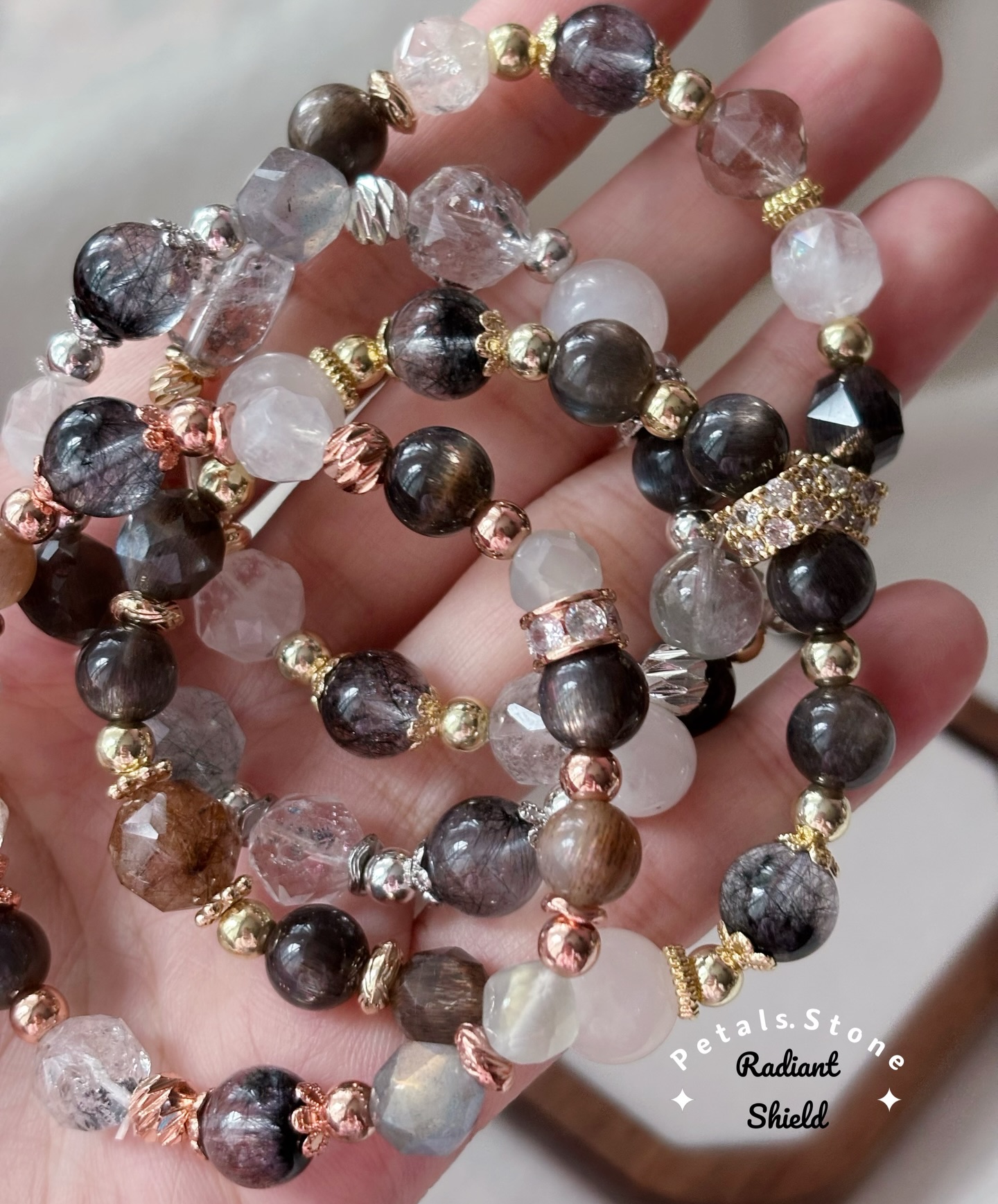 ౨ৎ𝐑𝐚𝐝𝐢𝐚𝐧𝐭 𝐒𝐡𝐢𝐞𝐥𝐝★彡